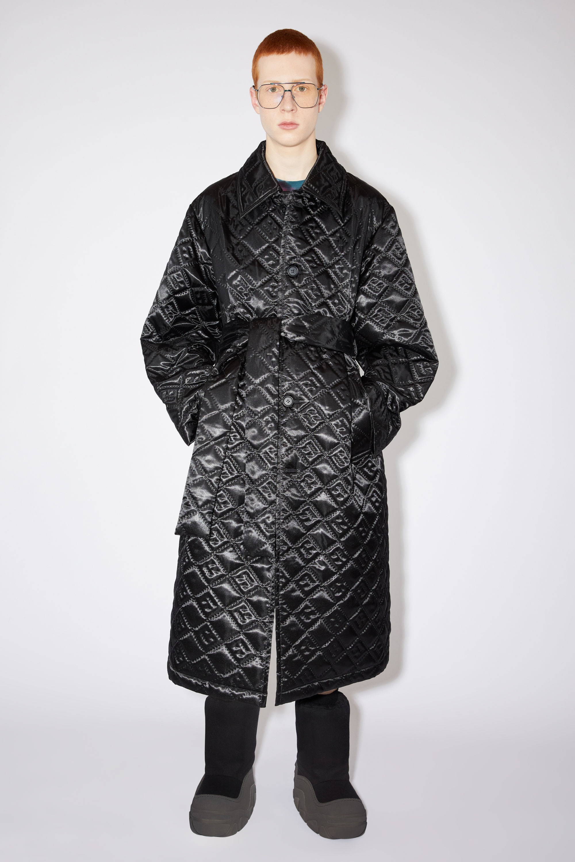 Quilted satin coat - Black - 2