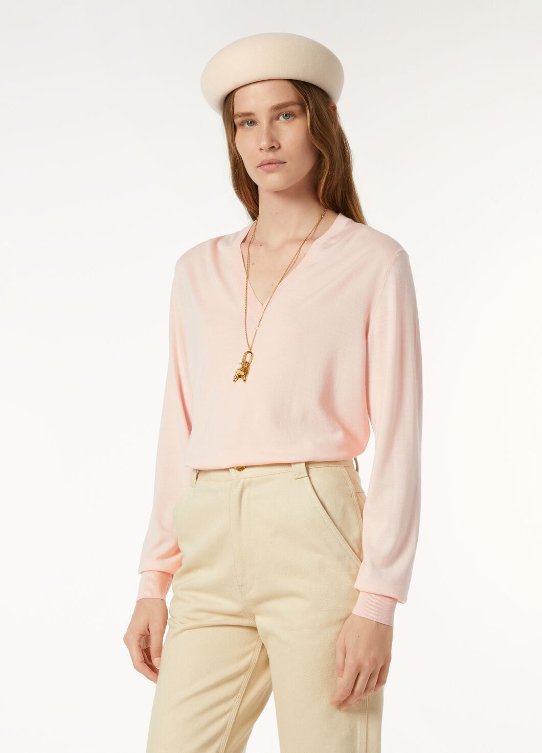 Royal Lightness V-Neck - 4
