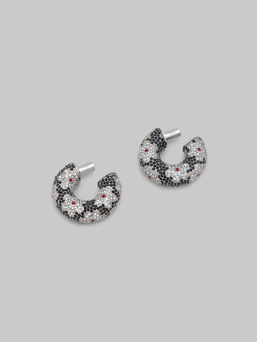 BLACK TUBE EARRINGS WITH RHINSTONE DAISIES - 4