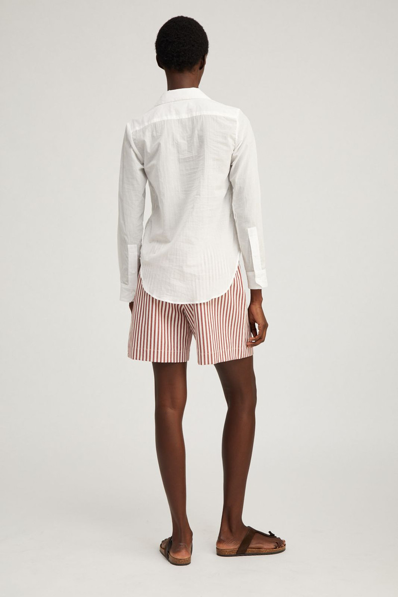 SPRWMN WHITE VOILE FITTED BUTTON DOWN outlook