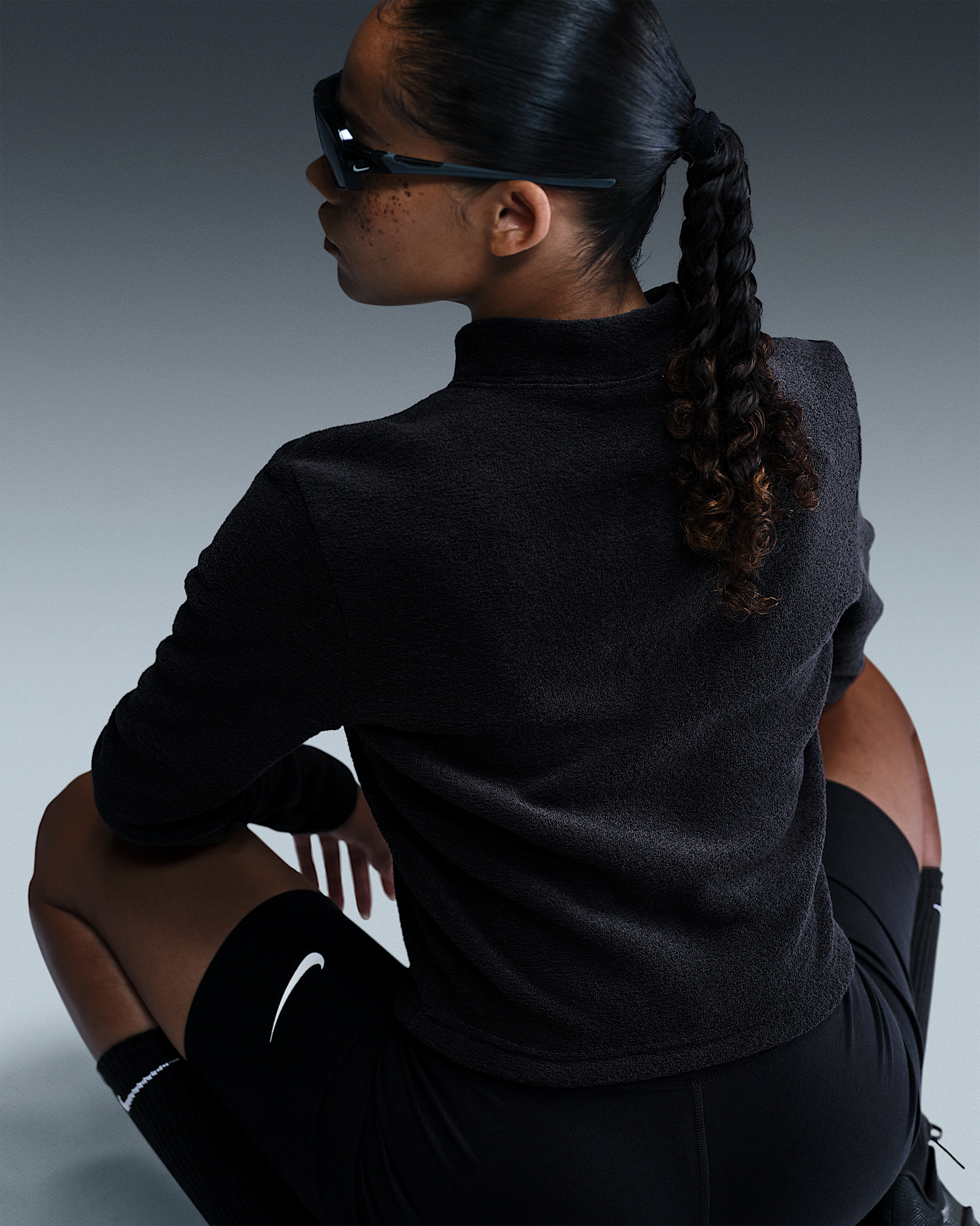 Nike Sportswear Phoenix Plush Women's Slim Long-Sleeve Cozy Fleece 1/2-Zip Top - 3