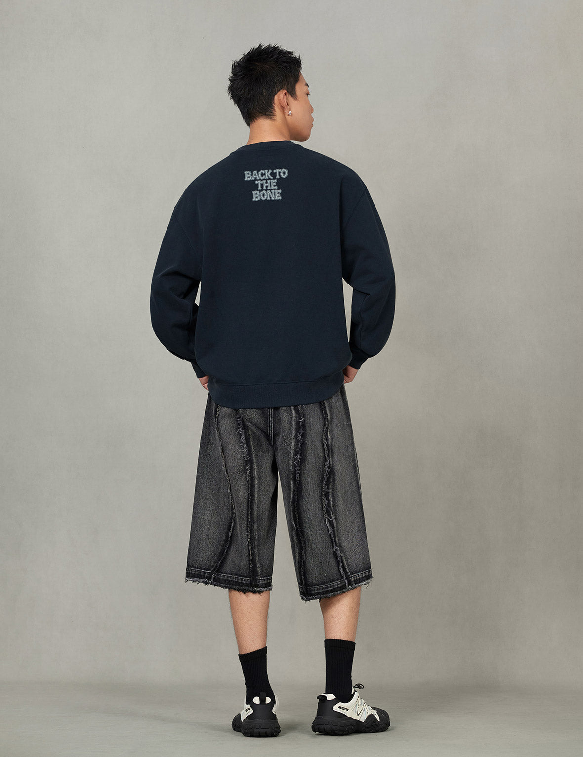 "Back to Bone" and Skull Print Fashion Fit Sweatshirt - 5