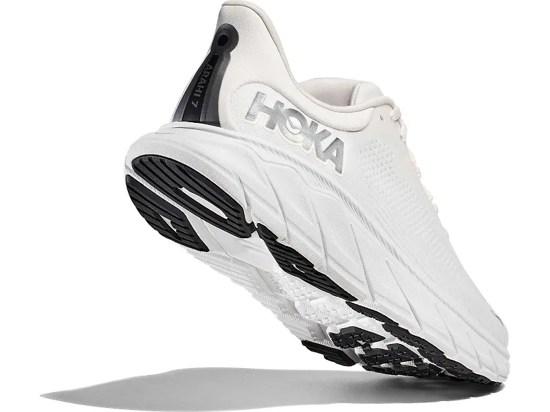 HOKA Arahi 7 - 5
