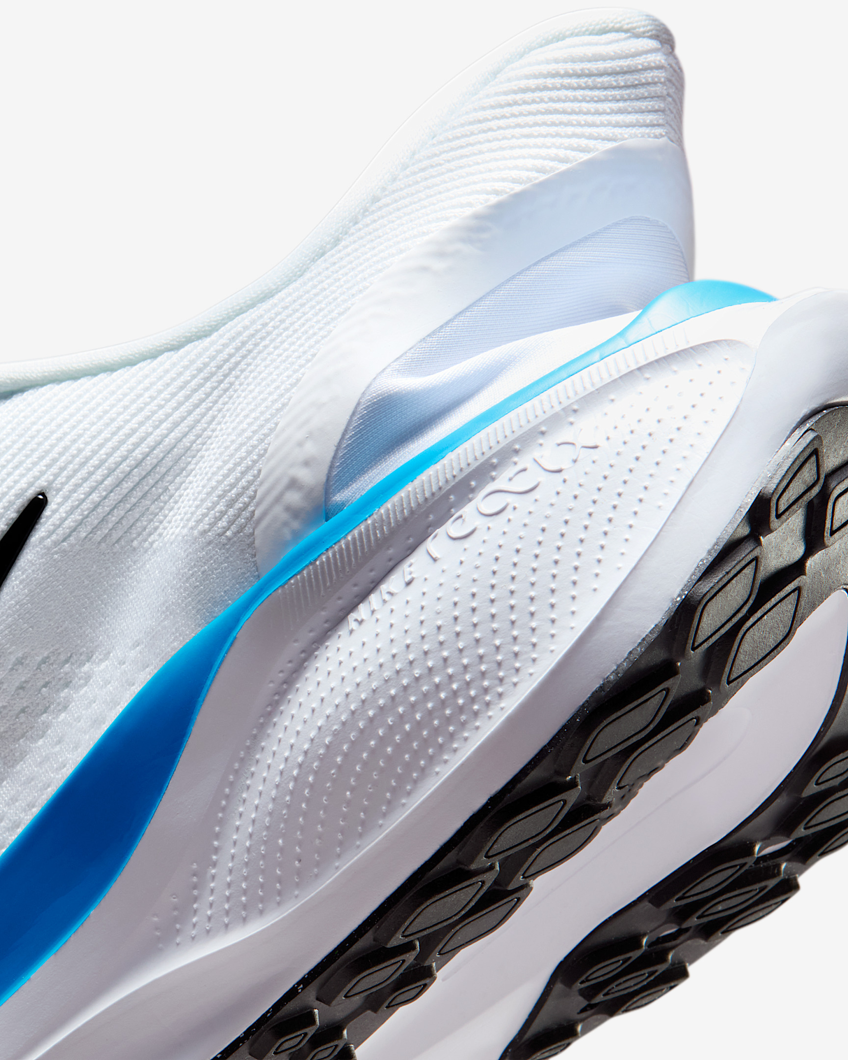 Nike Pegasus EasyOn Men's Road Running Shoes - 8