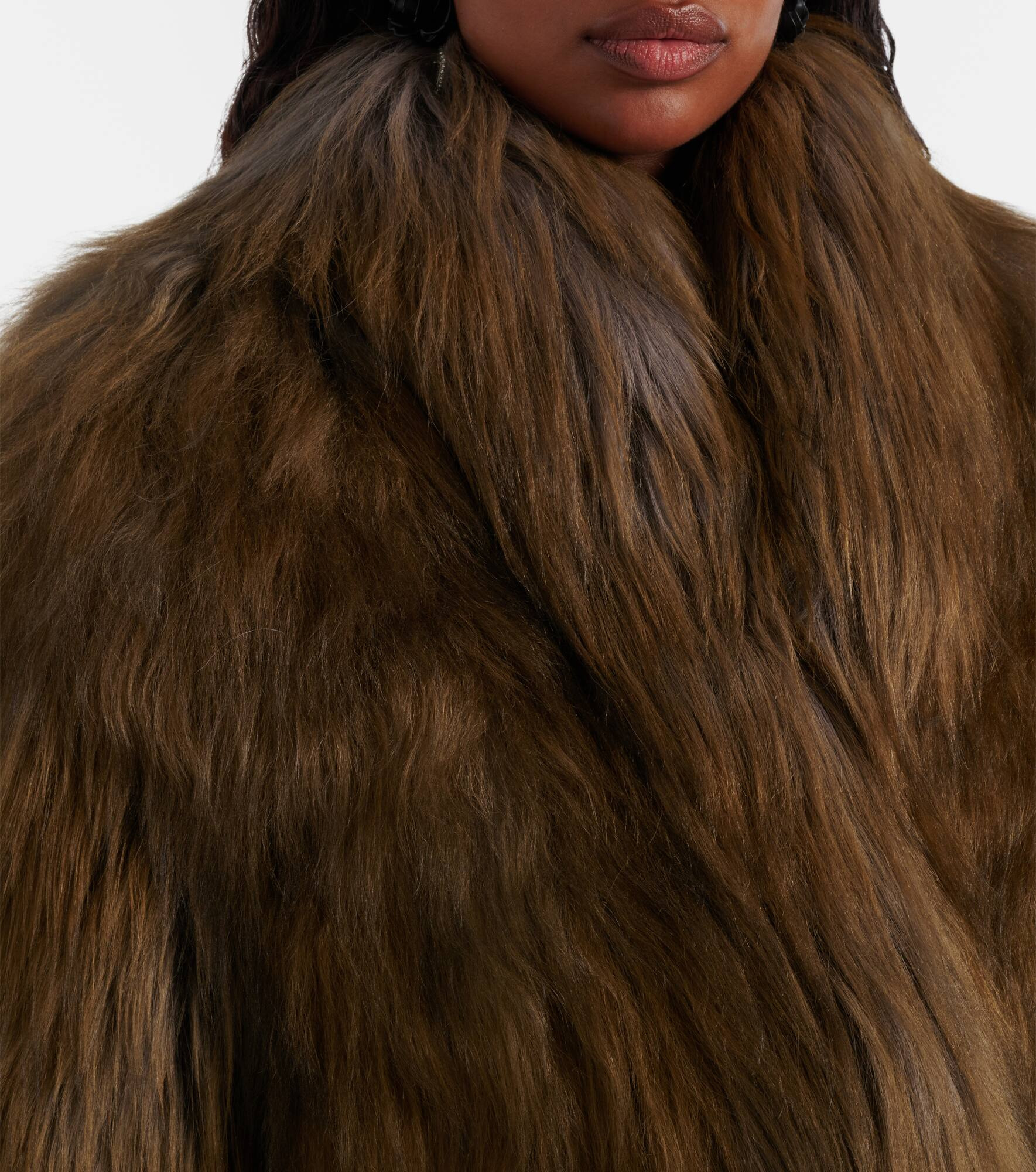 Cropped shearling jacket - 4