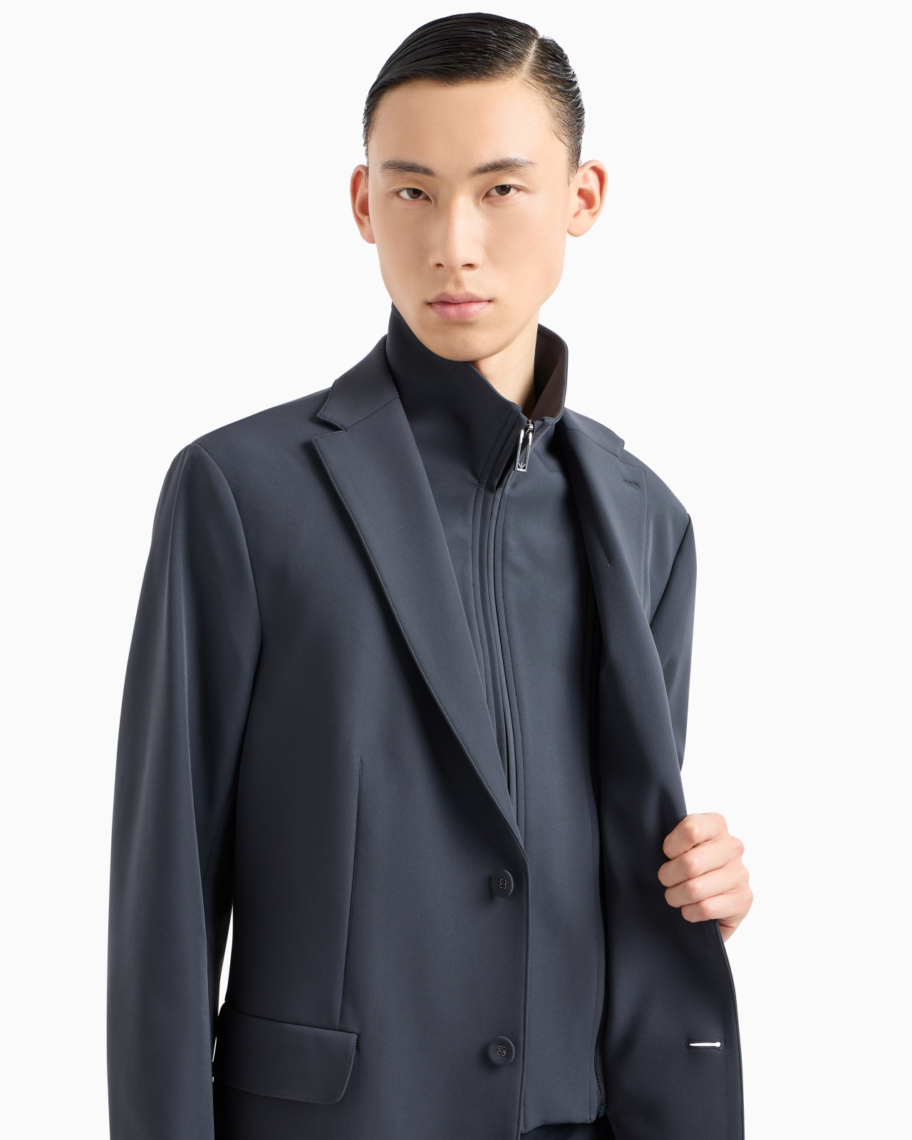 Single-breasted jacket with full-zip detachable inner panel in smooth lightweight nylon - 5