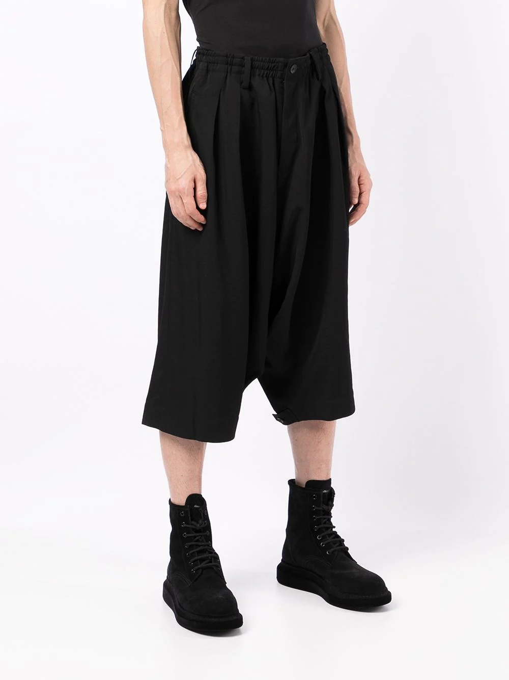 pleated drop-crotch shorts - 3