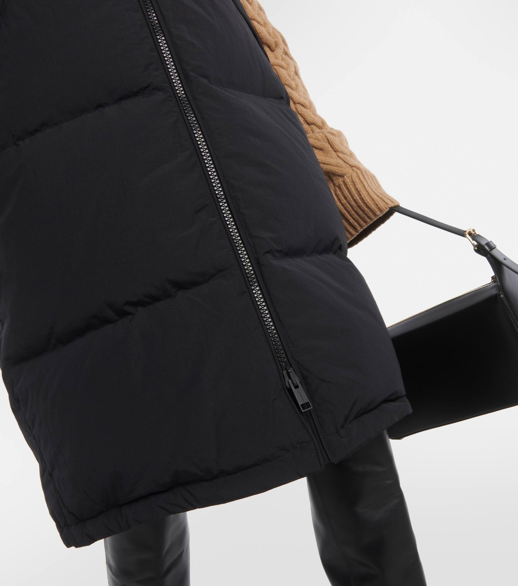 Shearling-trimmed padded vest - 5