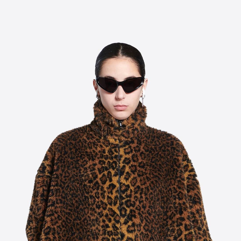 Xpander Rectangle Sunglasses in Black 4