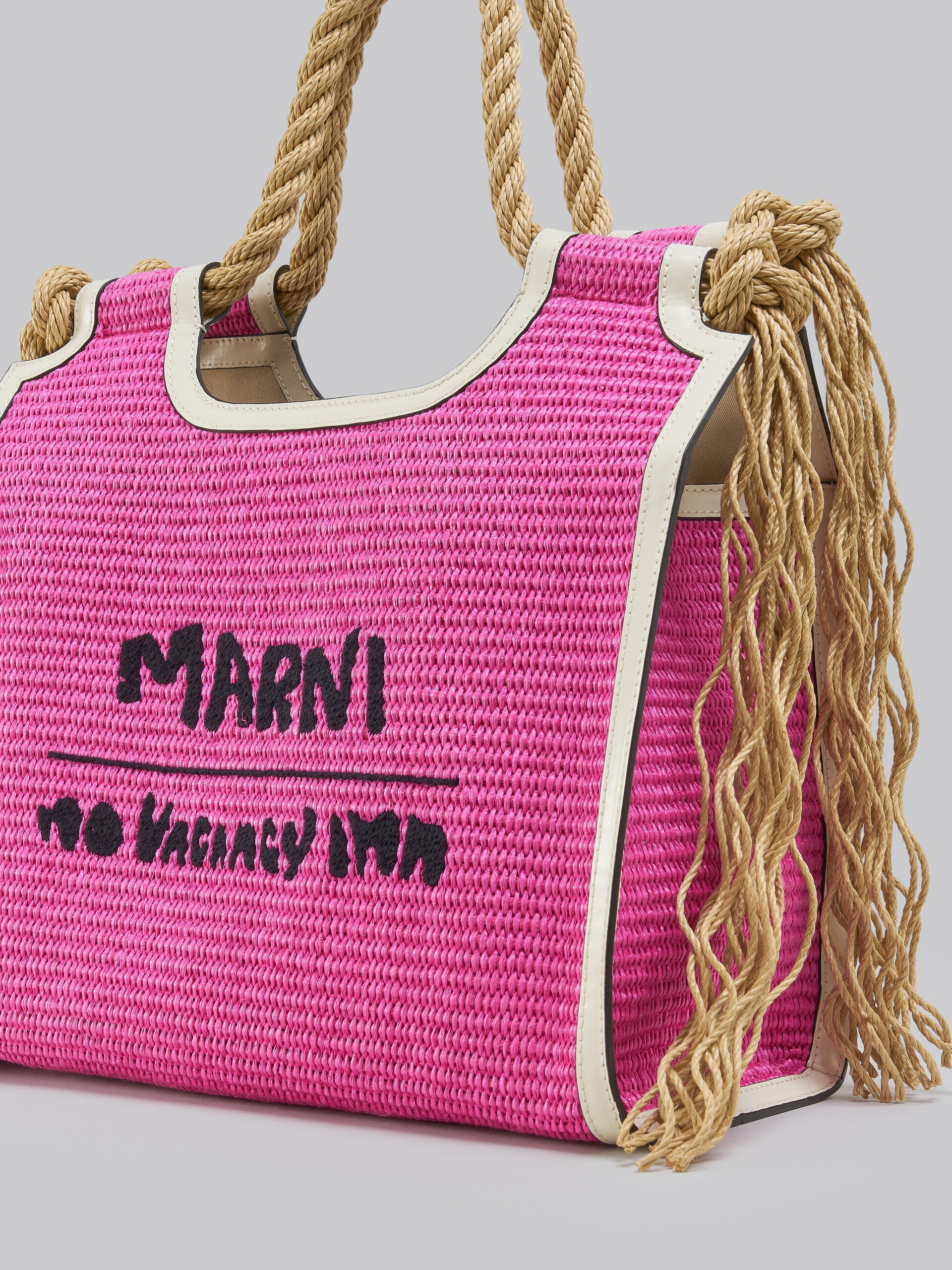 MARNI X NO VACANCY INN - MARCEL TOTE BAG IN PINK RAFFIA WITH WHITE TRIMS - 5