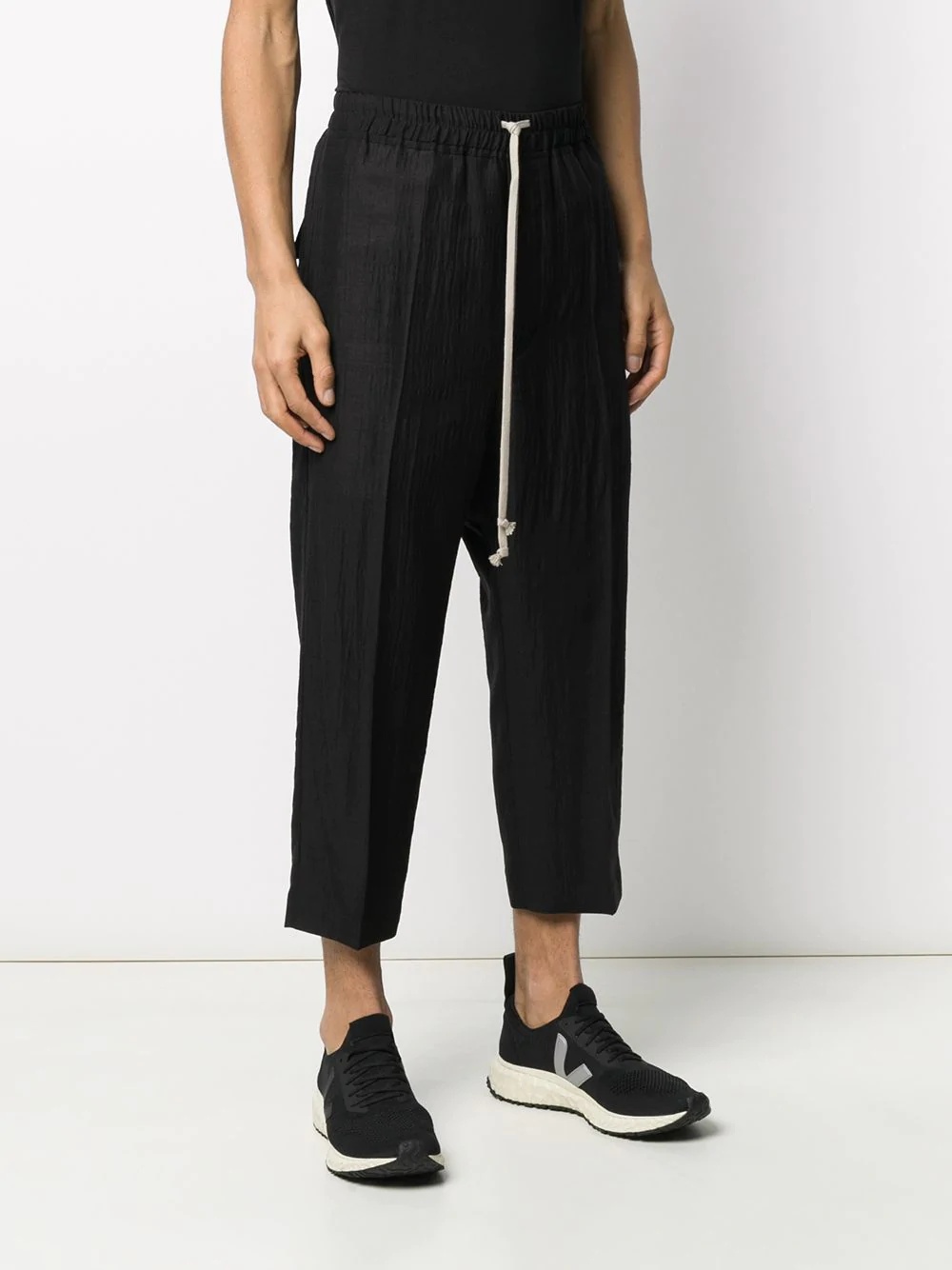 cropped drop crotch trousers - 3