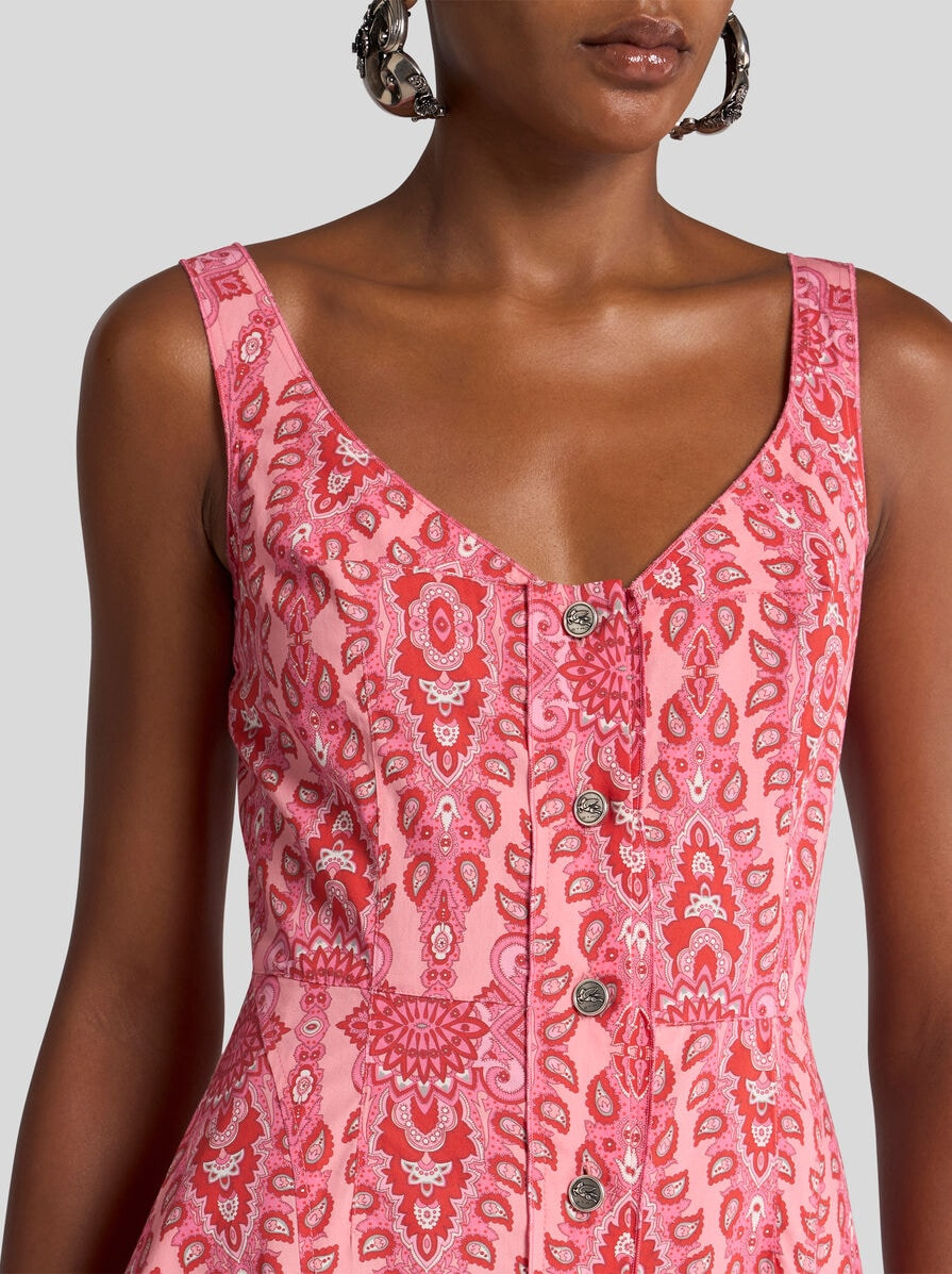 SLEEVELESS DRESS WITH MEDALLION MOTIF - 2