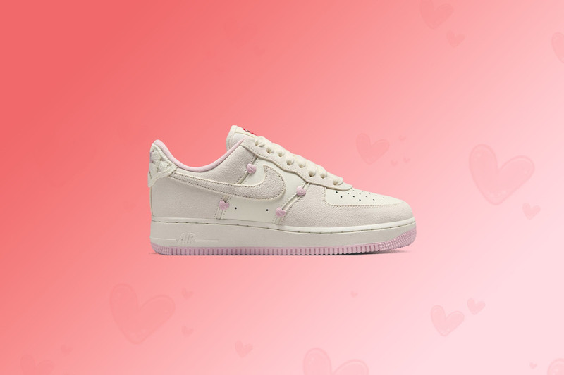 Nike WOMEN'S AIR FORCE 1 '07 'VALENTINE’S DAY' - SAIL/PINK FOAM outlook