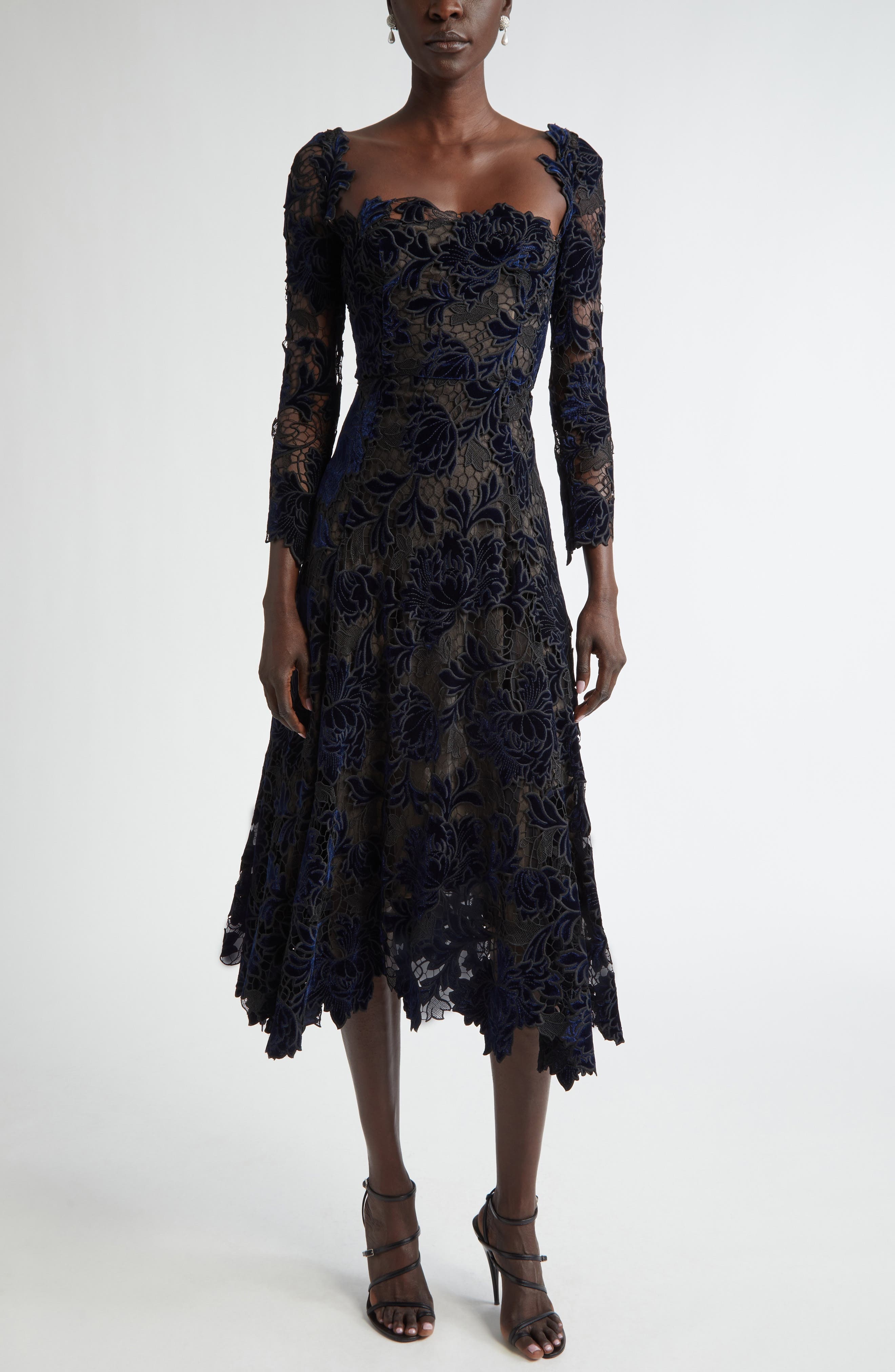 Oscar de la Renta Peony Velvet Guipure Lace Dress in Navy at Nordstrom - 1