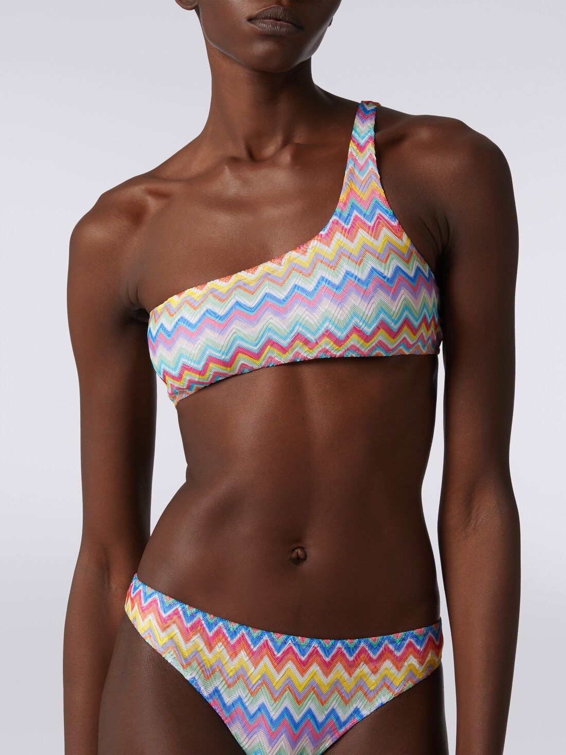 One-shoulder bikini with zigzag print - 5