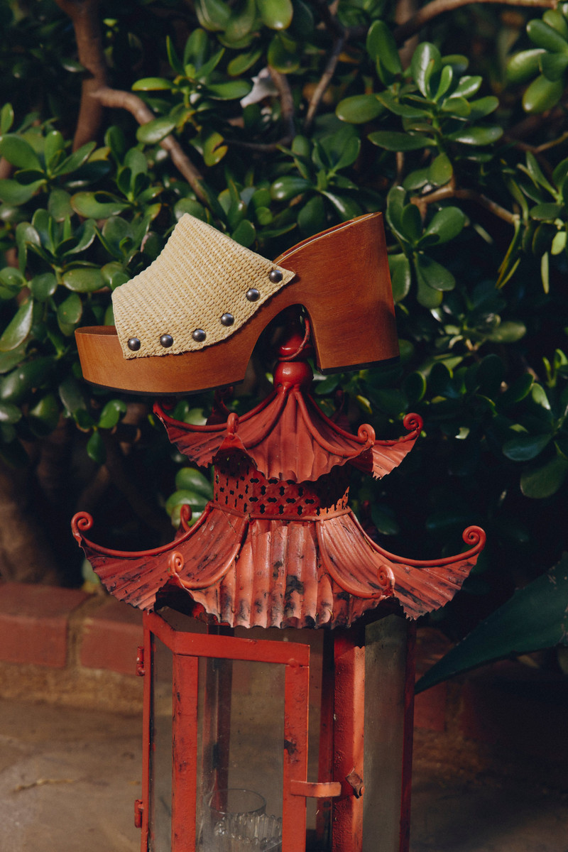 SIMONMILLER Sol Wood Sandal In Natural outlook