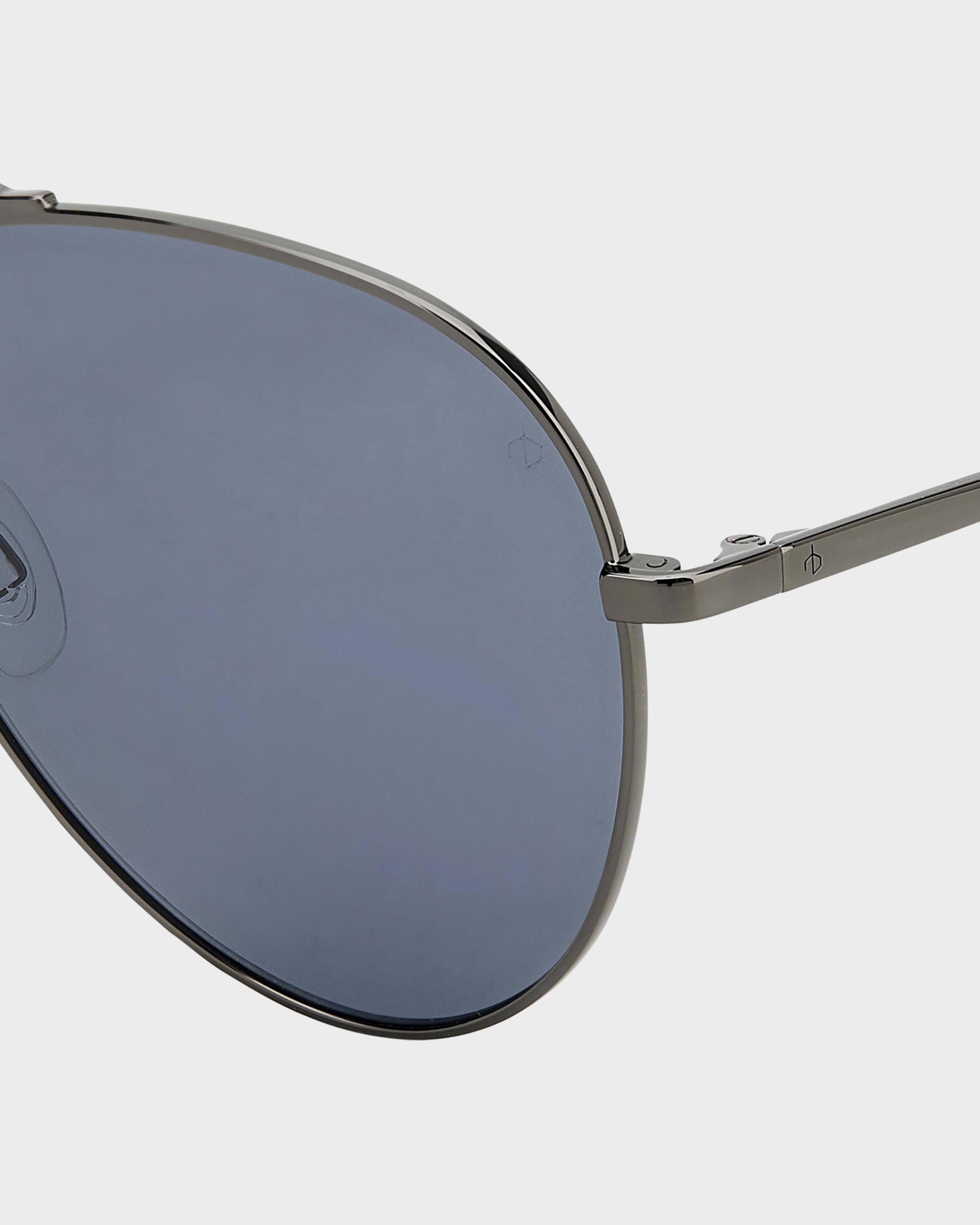 Ren
Pilot Sunglasses - 3