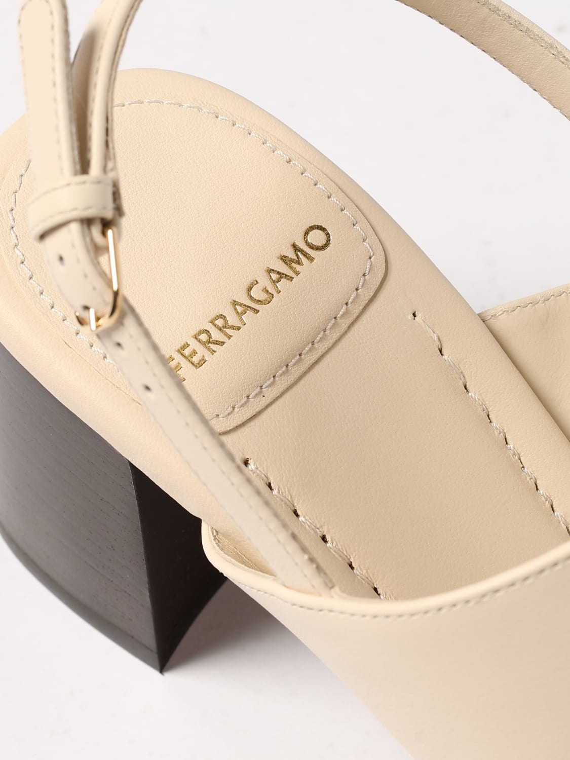 Shoes woman Ferragamo - 4