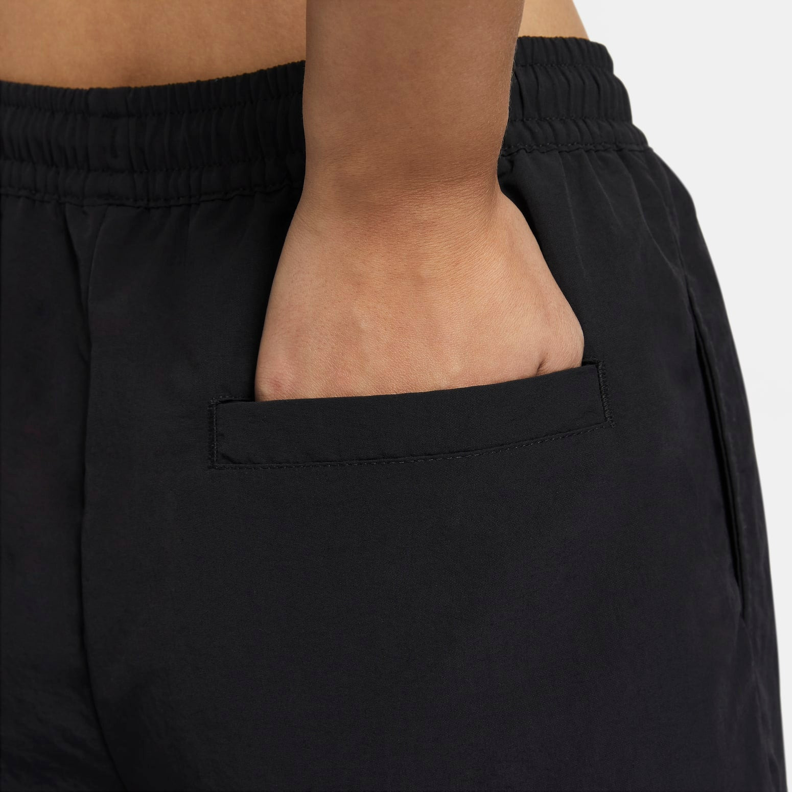 (WMNS) Nike Sportswear Everything Woven Shorts 'Black' FV6623-010 - 4