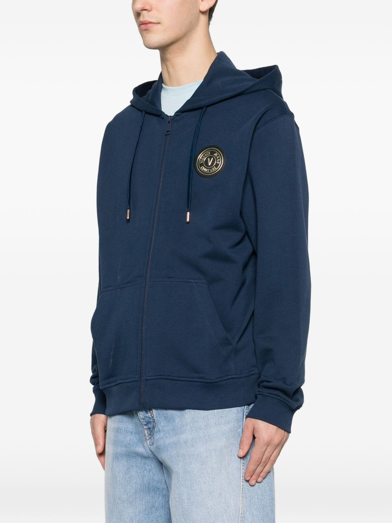 zip-fastening hoodie 3