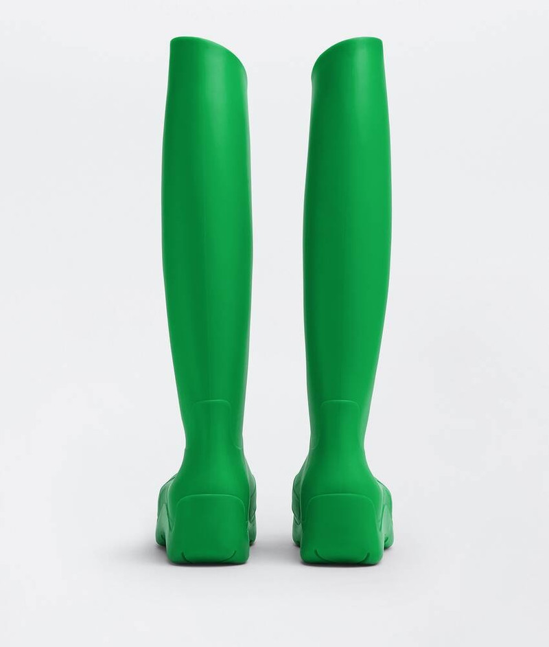 Bottega Veneta puddle outlook