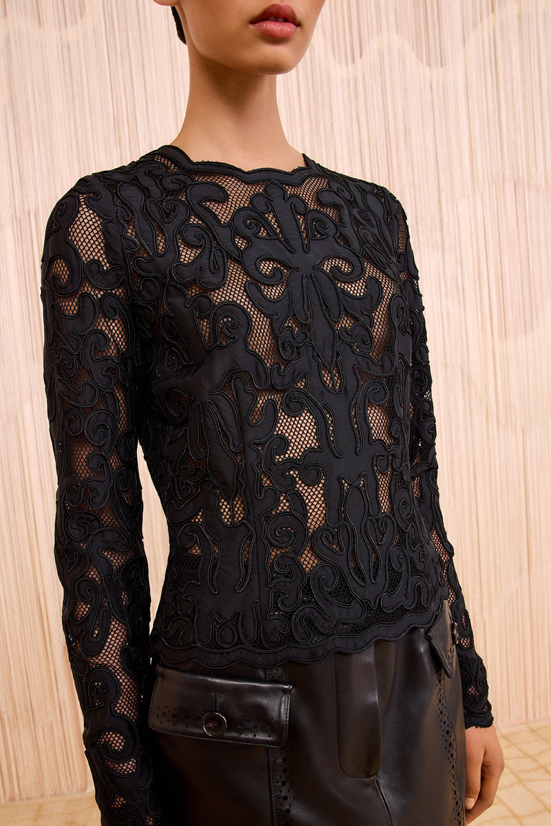 Ursa Applique Long Sleeve Top 3
