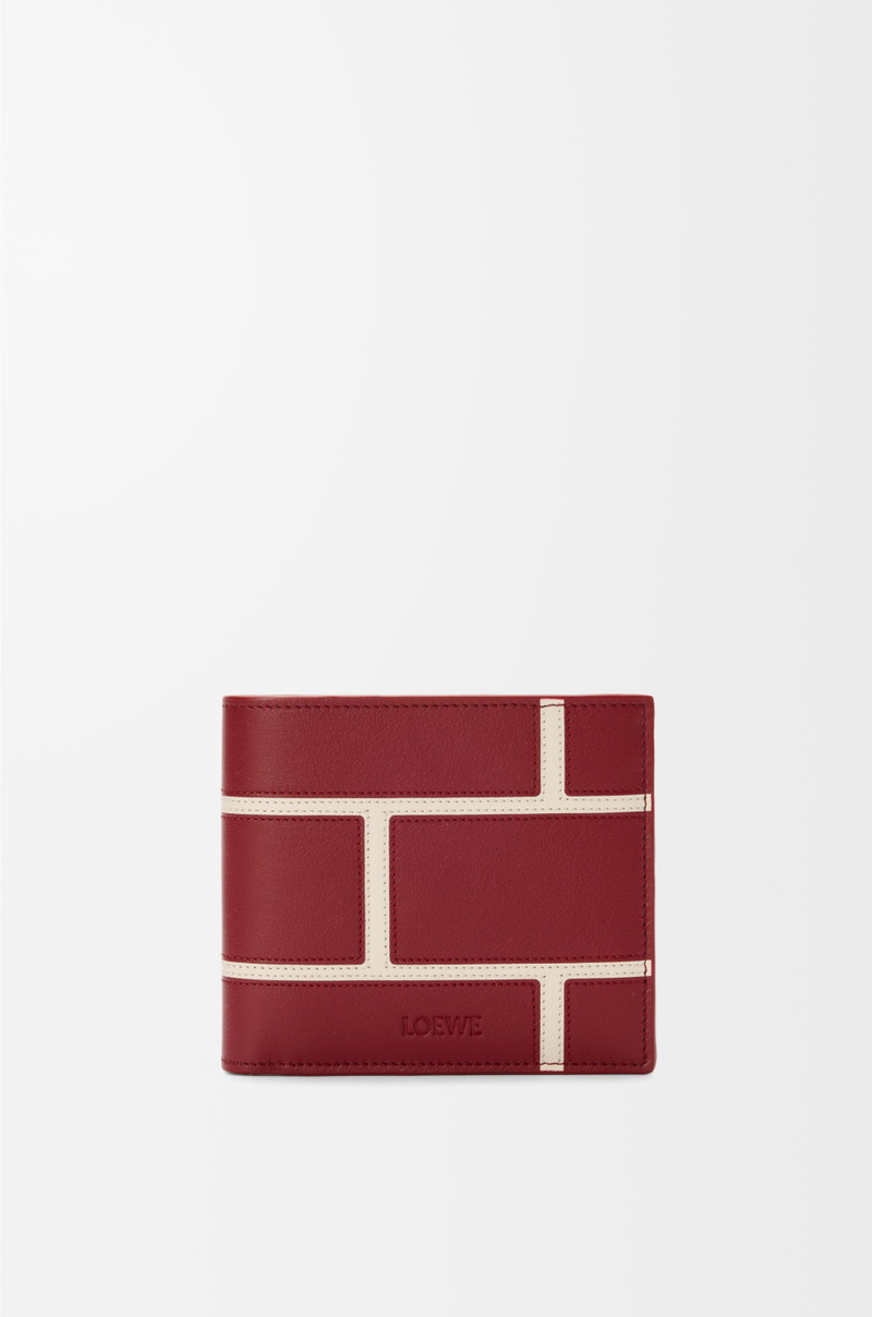 Bifold wallet in classic calfskin 1