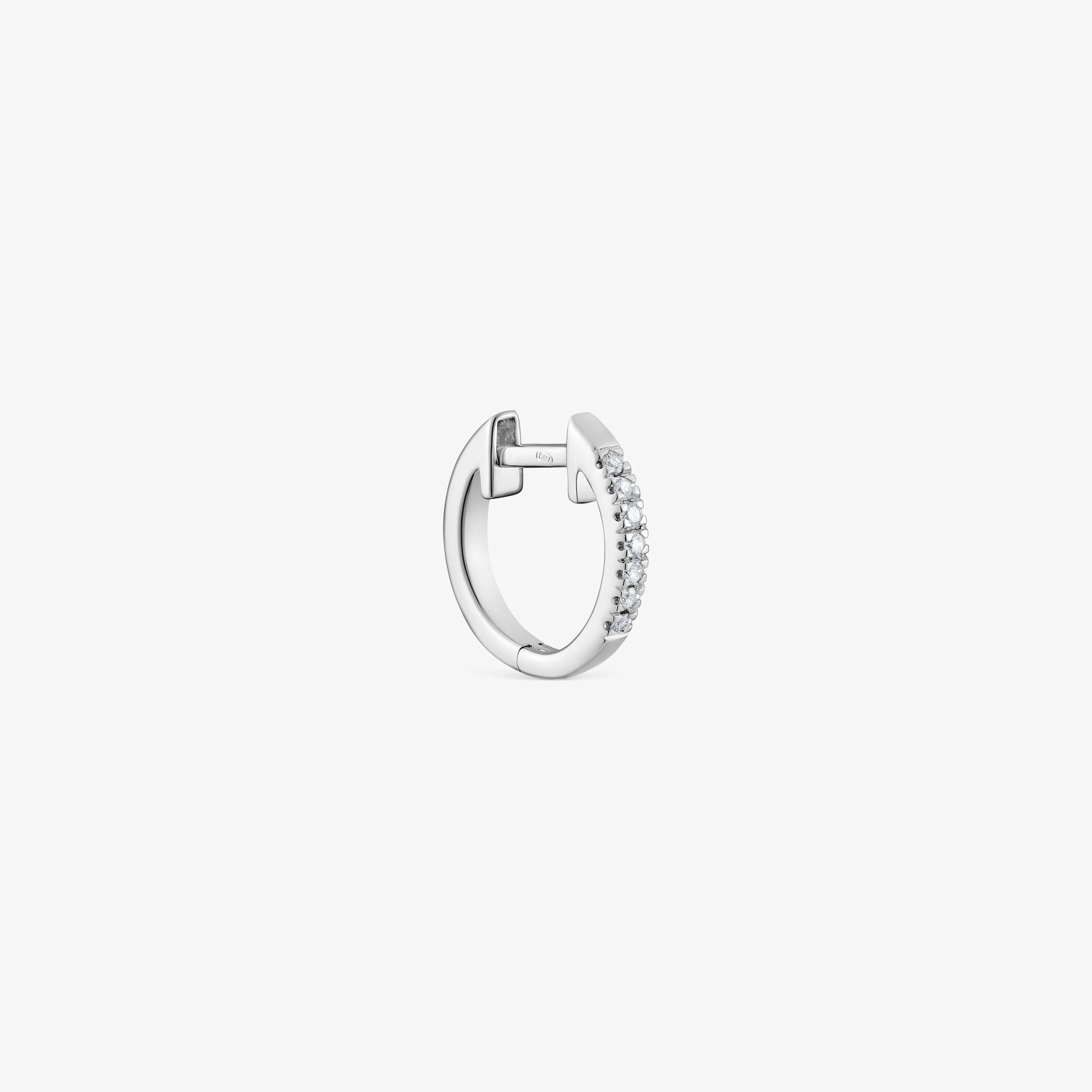 Les Classiques 11 mm short Hoop single earring in 18K white gold with diamonds - 1
