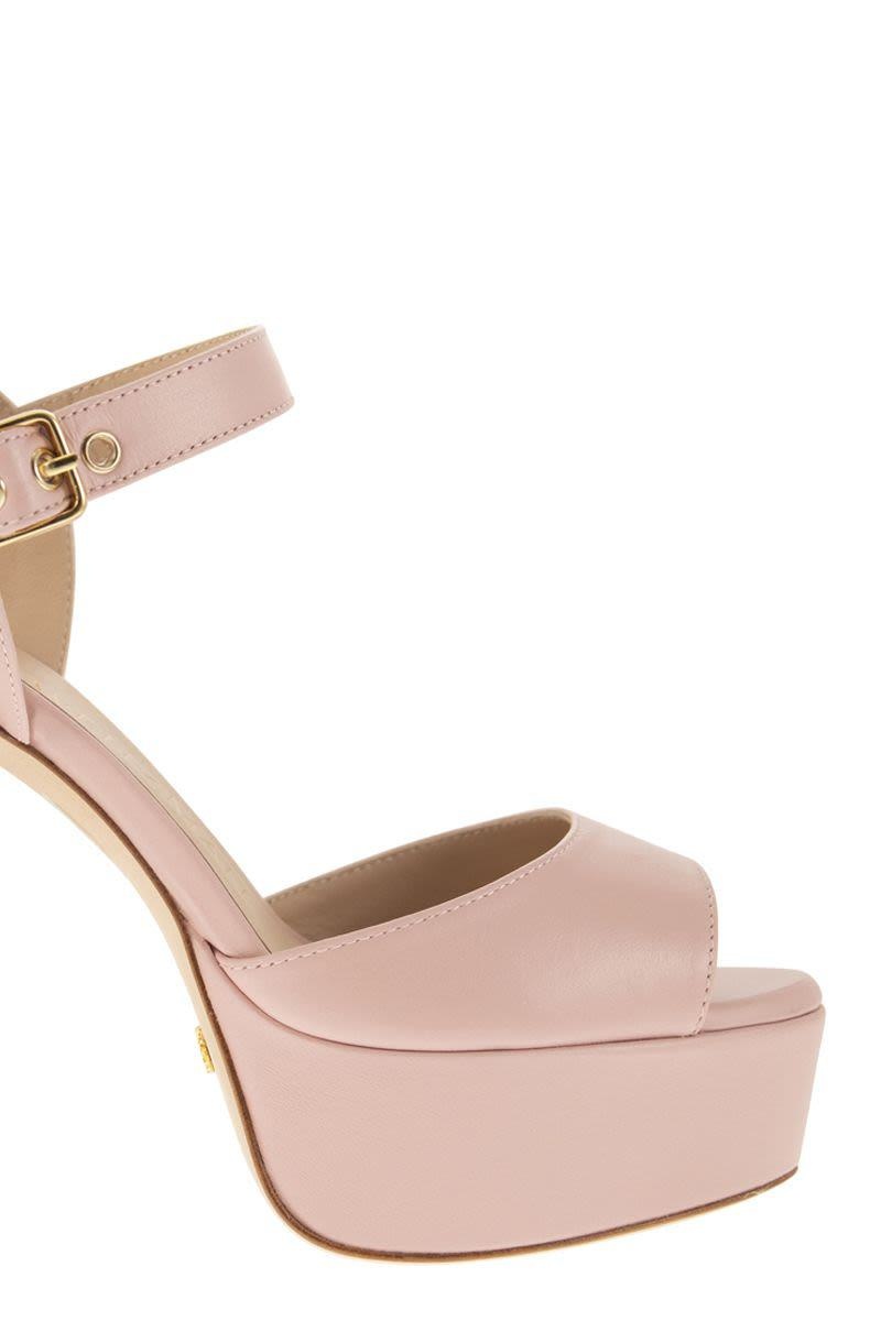 STUART WEITZMAN RYDER - LEATHER PLATFORM SANDALS - 6