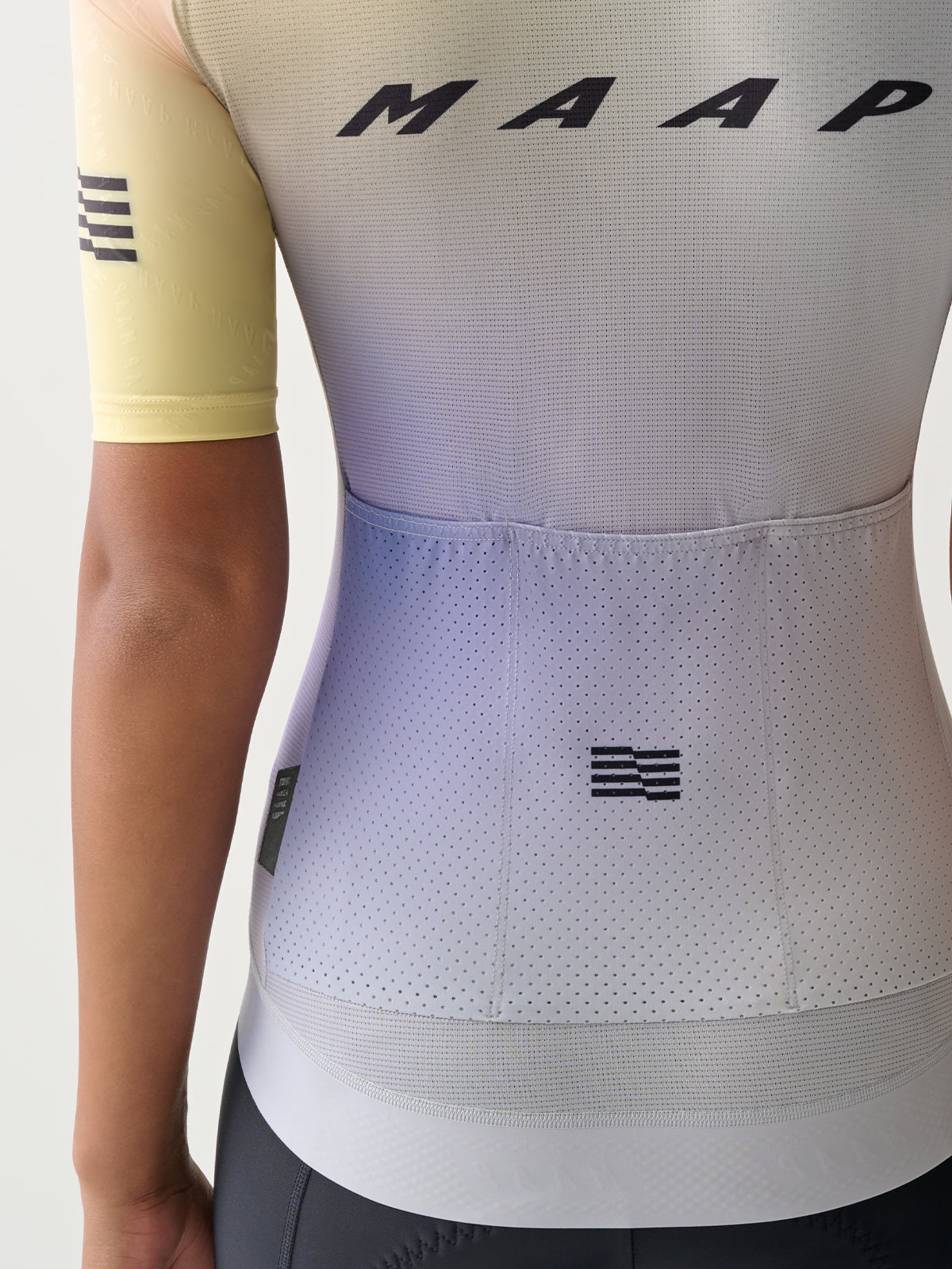 Women's Blurred Out Pro Hex Jersey - 6