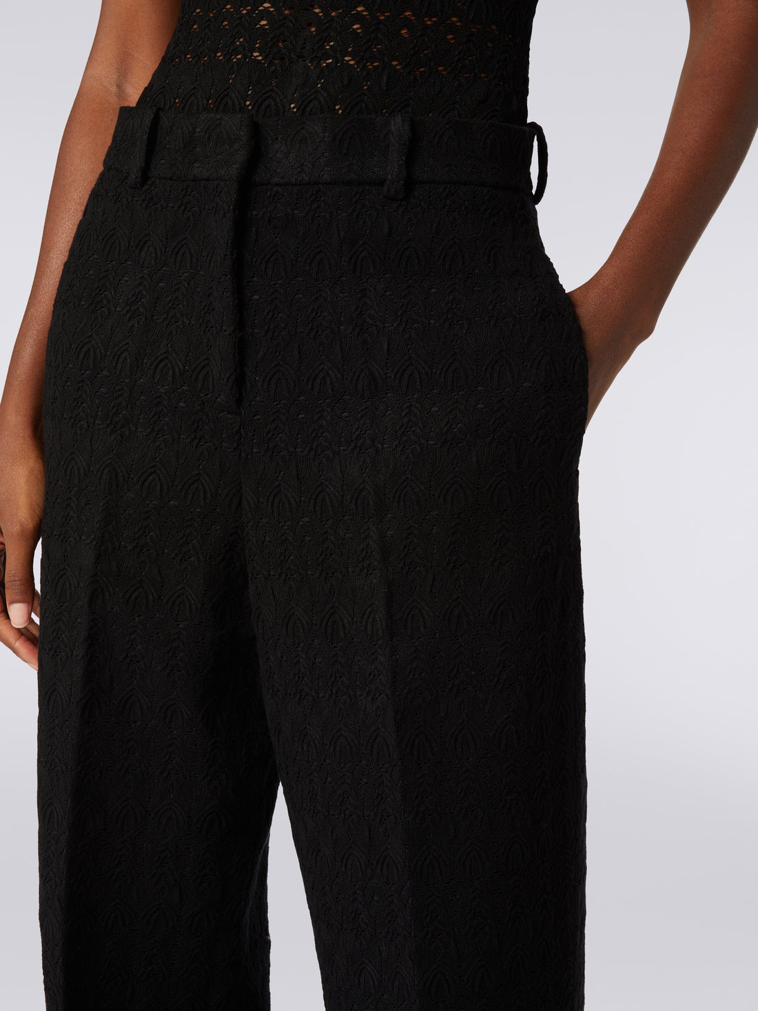 Classic trousers with lace effect - 5