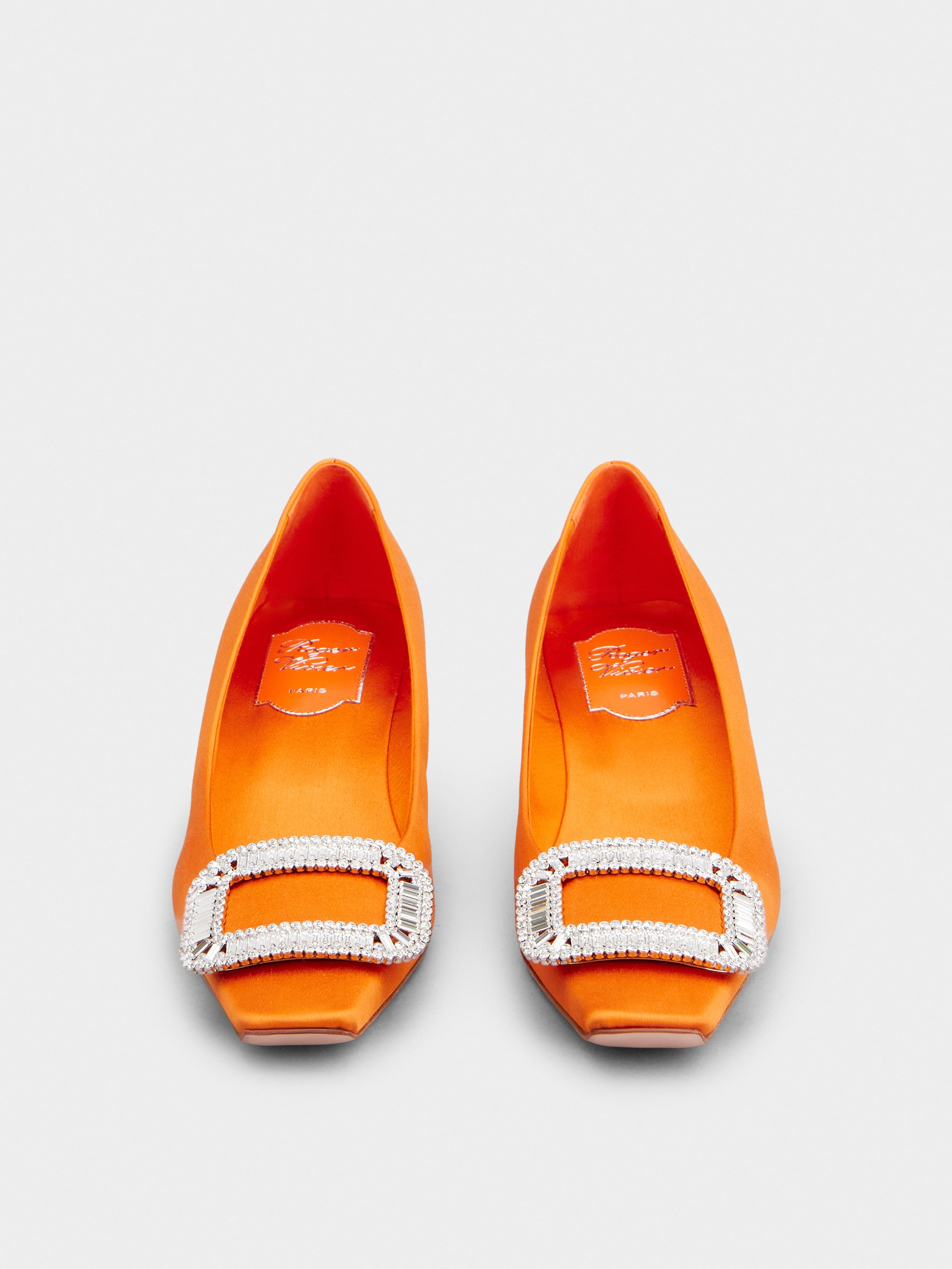 Belle Vivier Pumps in satin - 7