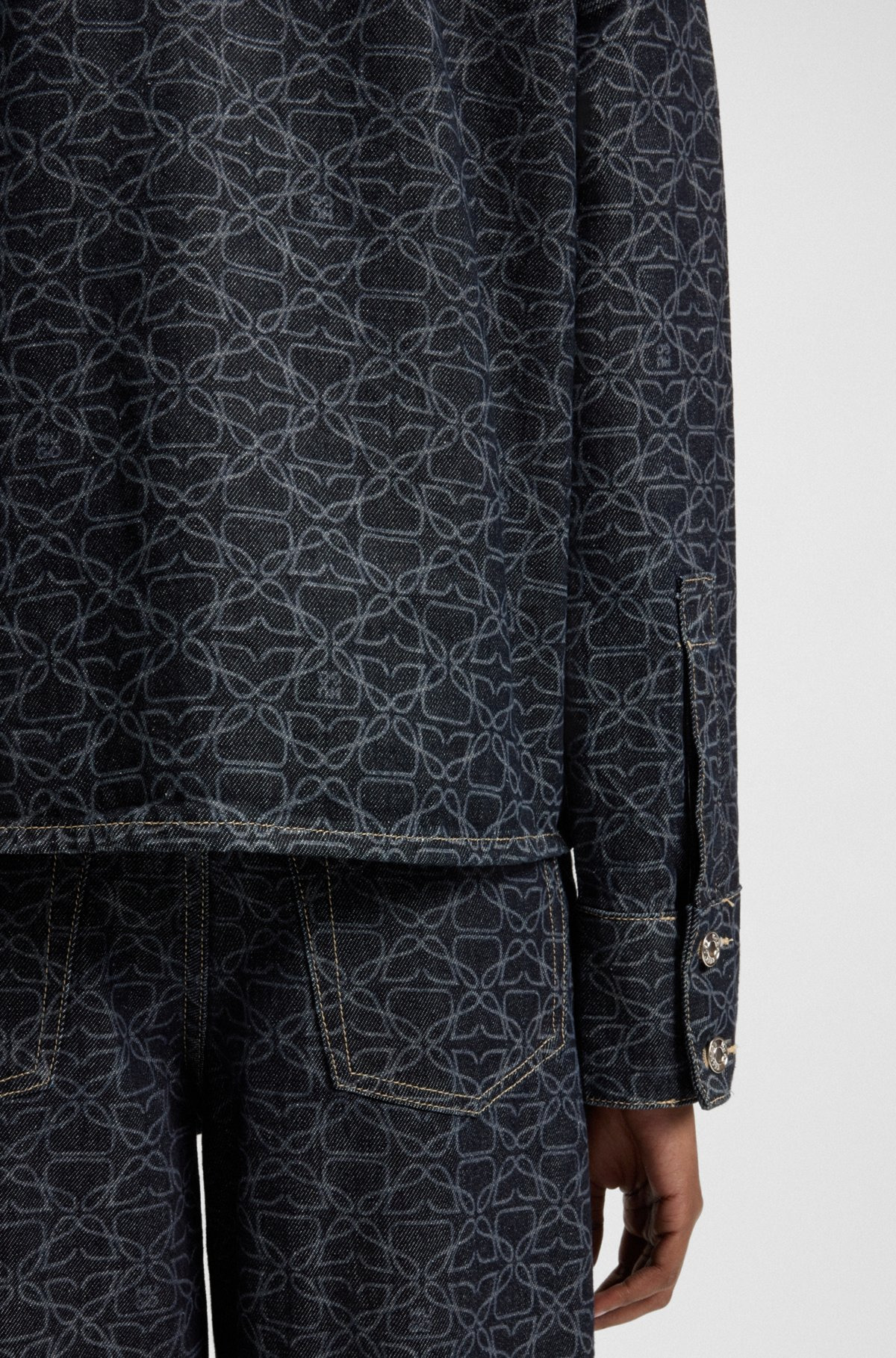 RIGID-DENIM JACKET WITH MONOGRAM LASER PRINT - 6
