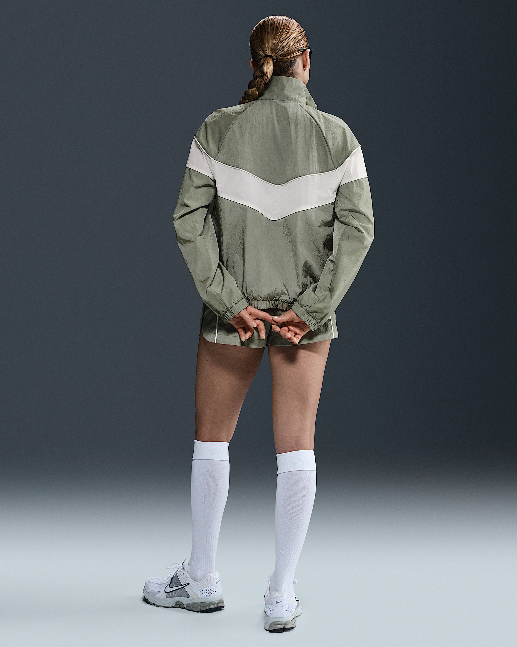 Nike Windrunner Women's Loose UV Woven Full-Zip Jacket - 5