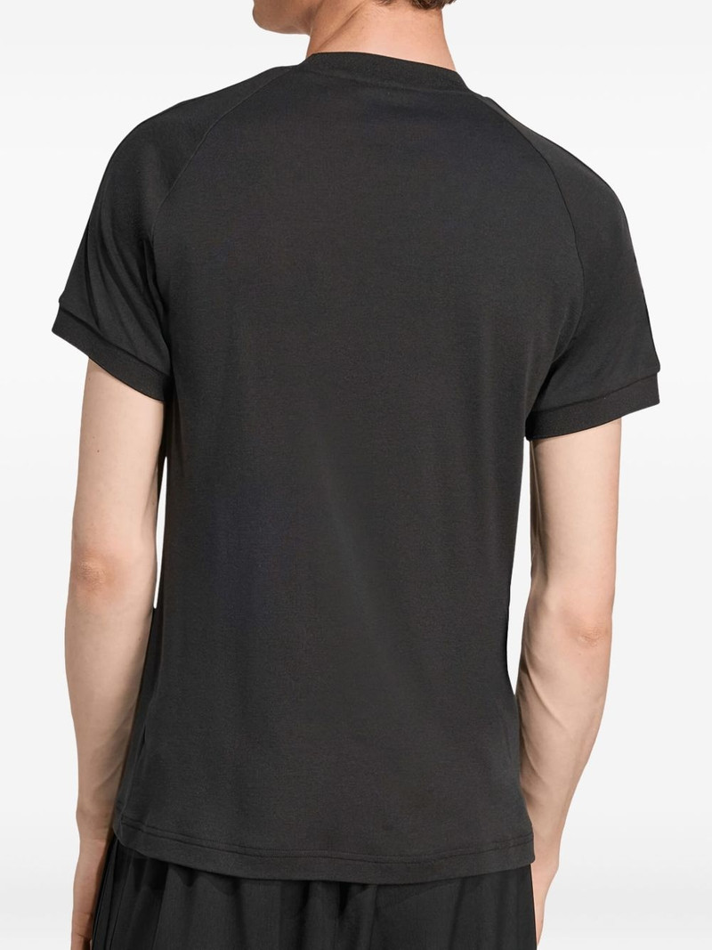 raglan-sleeve t-shirt 3