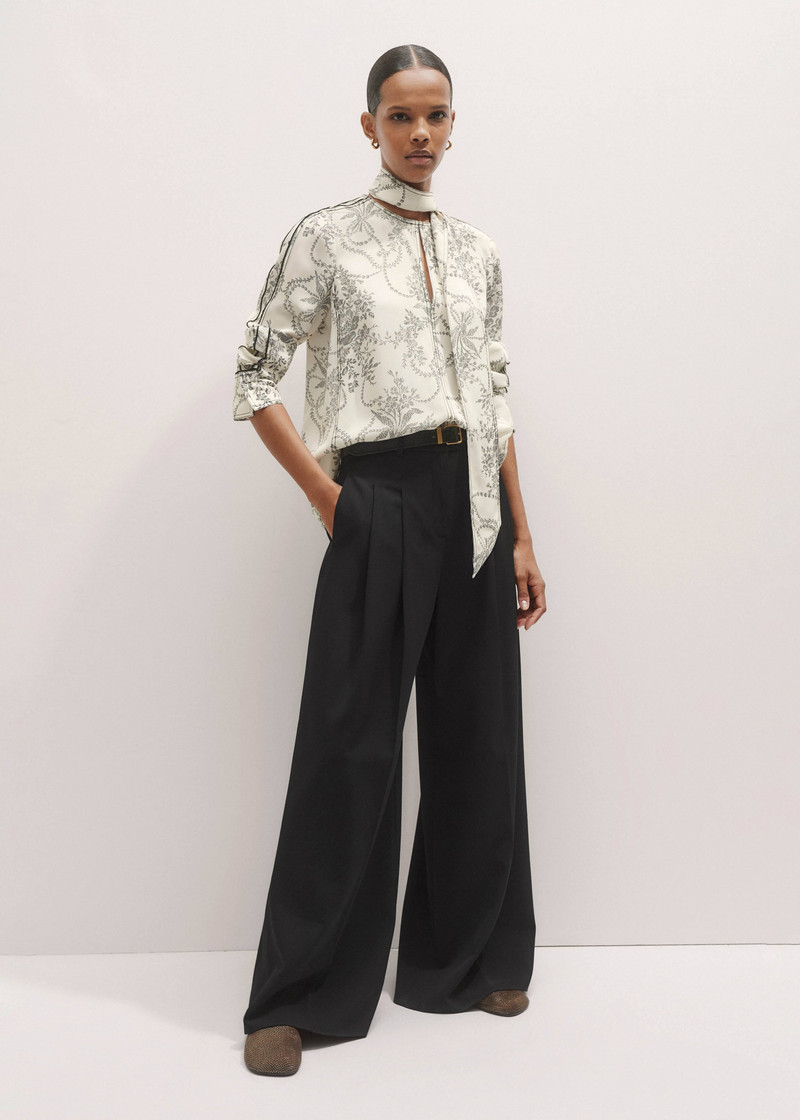 Straight Blouse + Tie 3