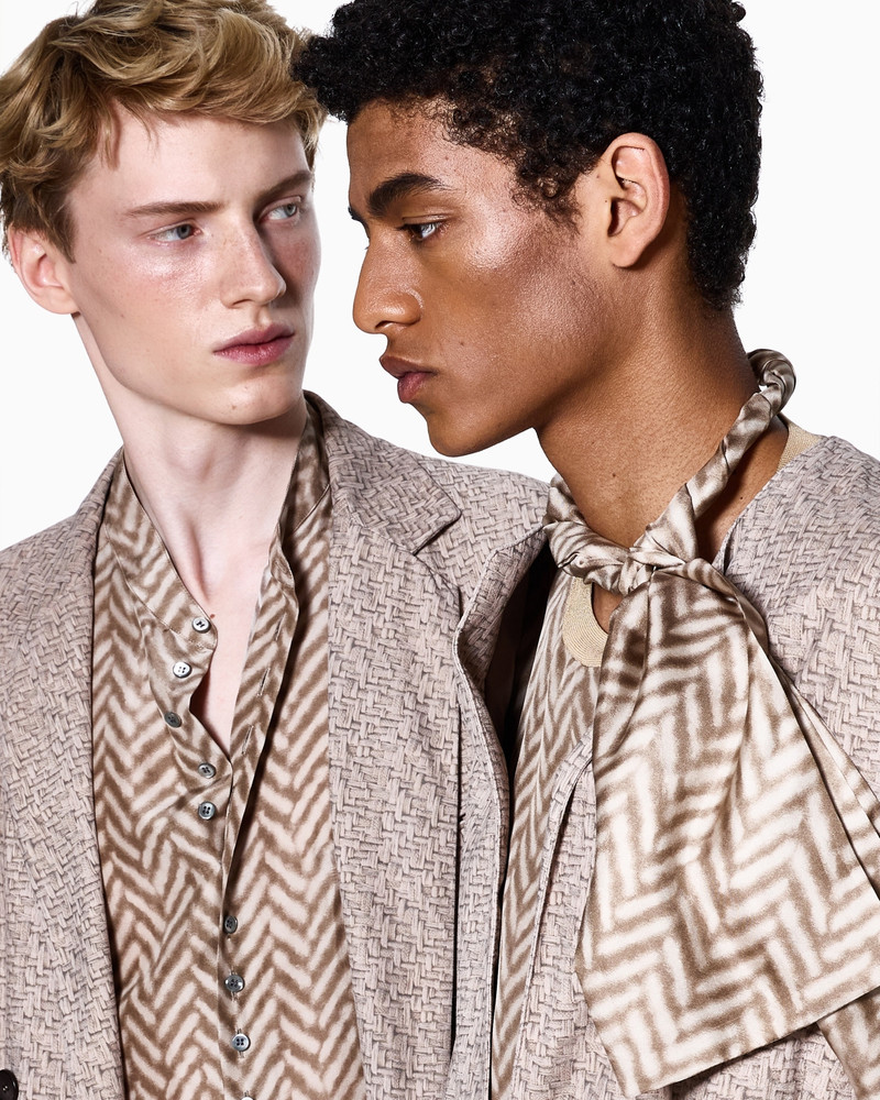 GIORGIO ARMANI CASUAL SHIRTS outlook