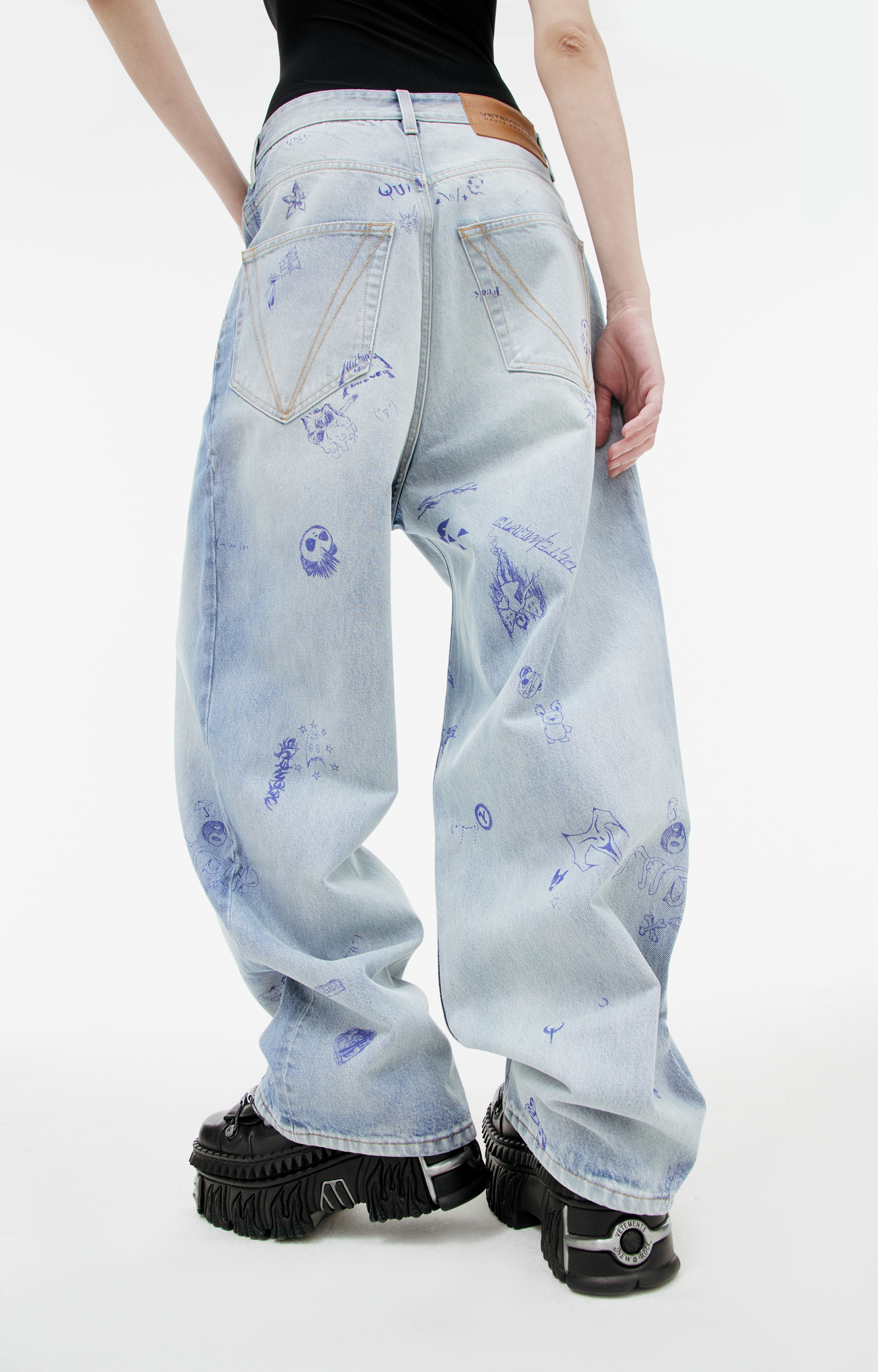 PRINTED JEANS - 4