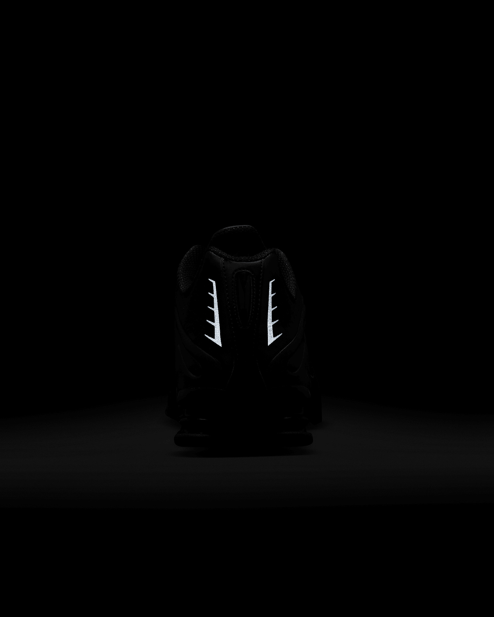 Nike Shox R4 Men's Shoes - 10
