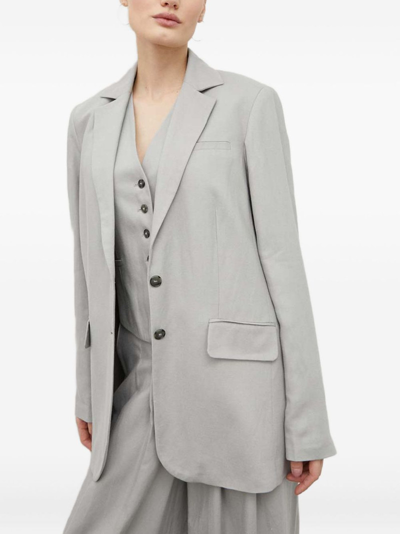 buttoned blazer 1