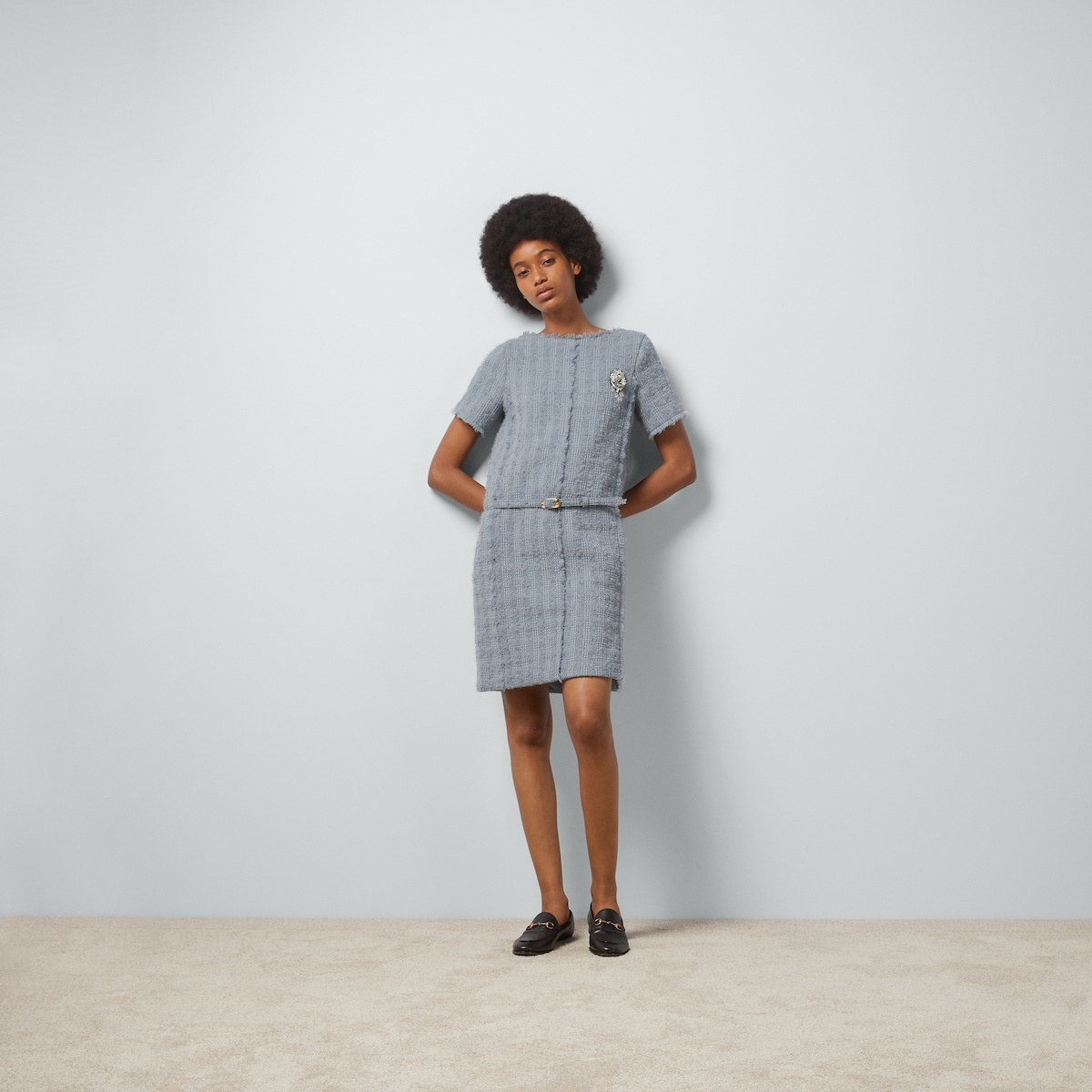 Wool tweed dress with brooch - 2