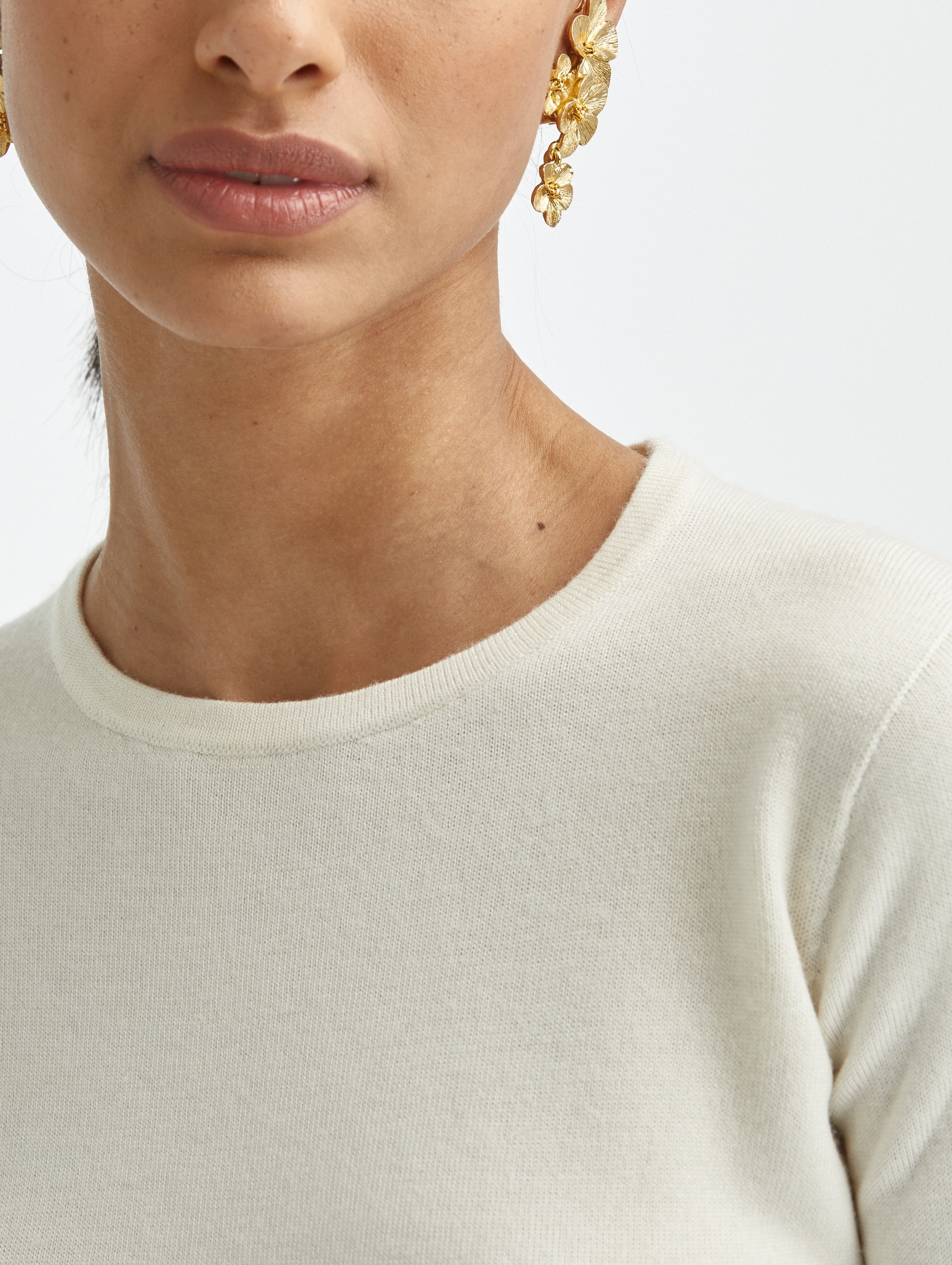 CASHMERE SILK JEWEL NECK PULLOVER - 4