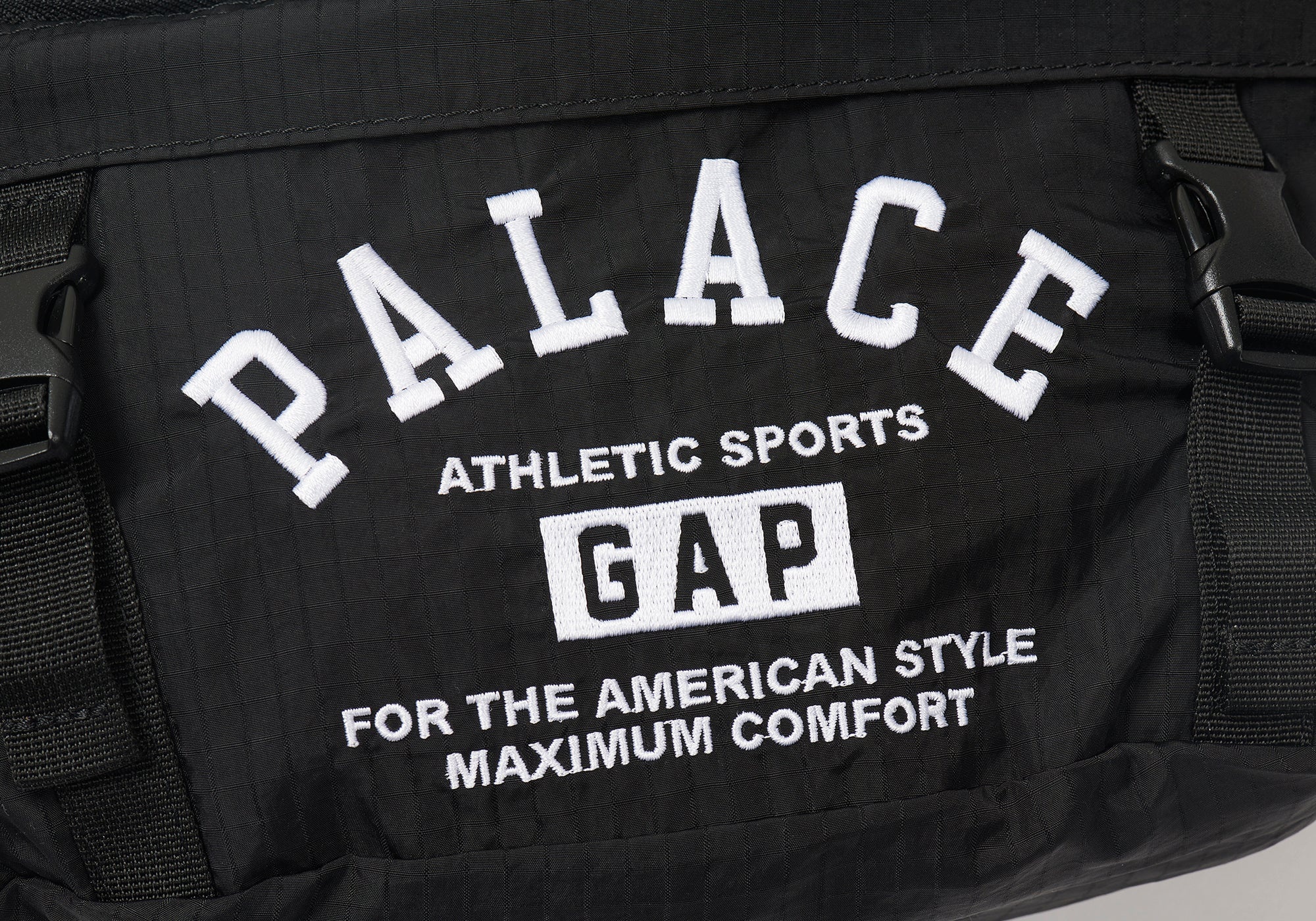 【本物保証 /関税・送料無料】PALACE x Gap Backpack PALACE PALACE GAP BACKPACK BLACK | REVERSIBLE