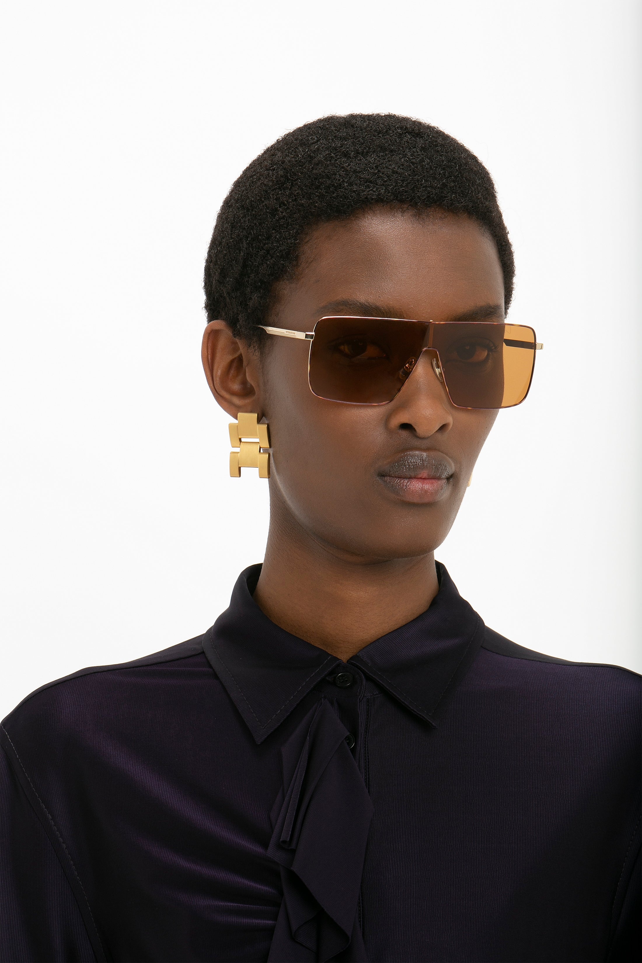 Rectangular Visor Gold-Framed Sunglasses - 7