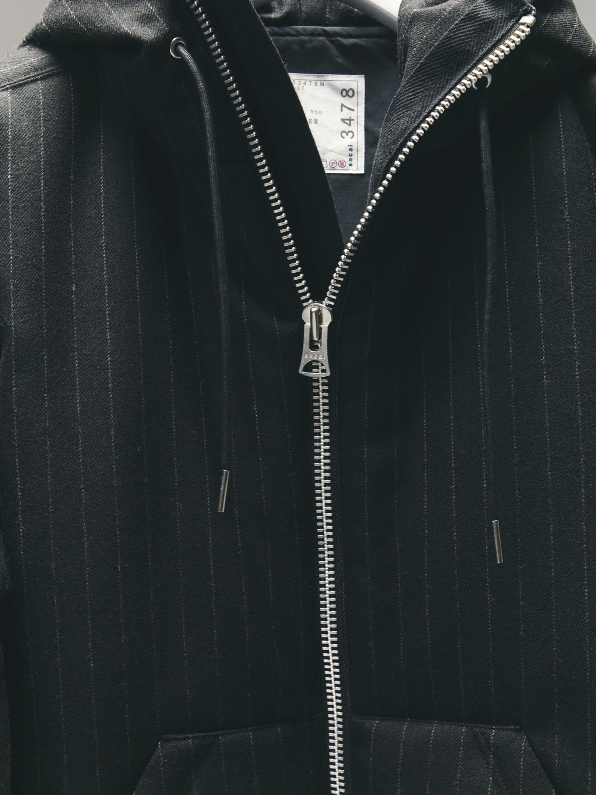パーカー・フーディ Sacai Chalk Stripe Hoodie sacai STRIPE HOODIE IN CHALK STYLE | miinto | REVERSIBLE