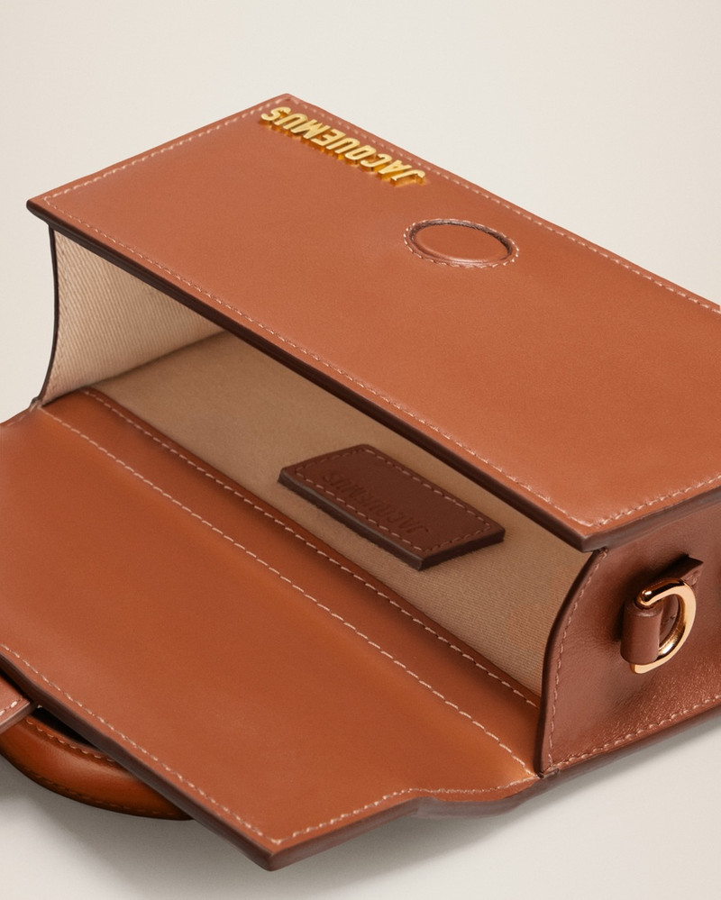 JACQUEMUS Le Bambino outlook