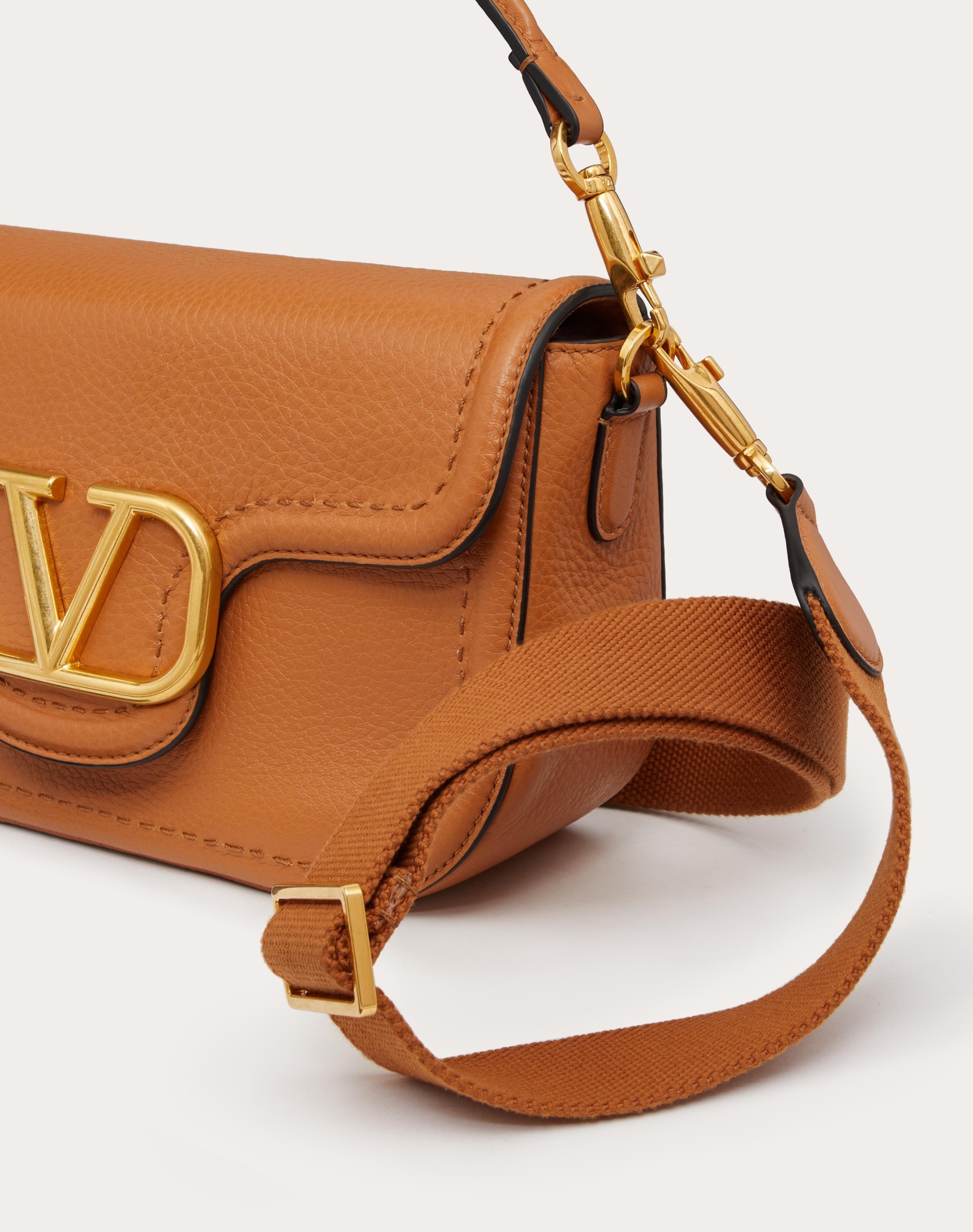 VALENTINO GARAVANI ALLTIME GRAINY CALFSKIN SHOULDER BAG - 8