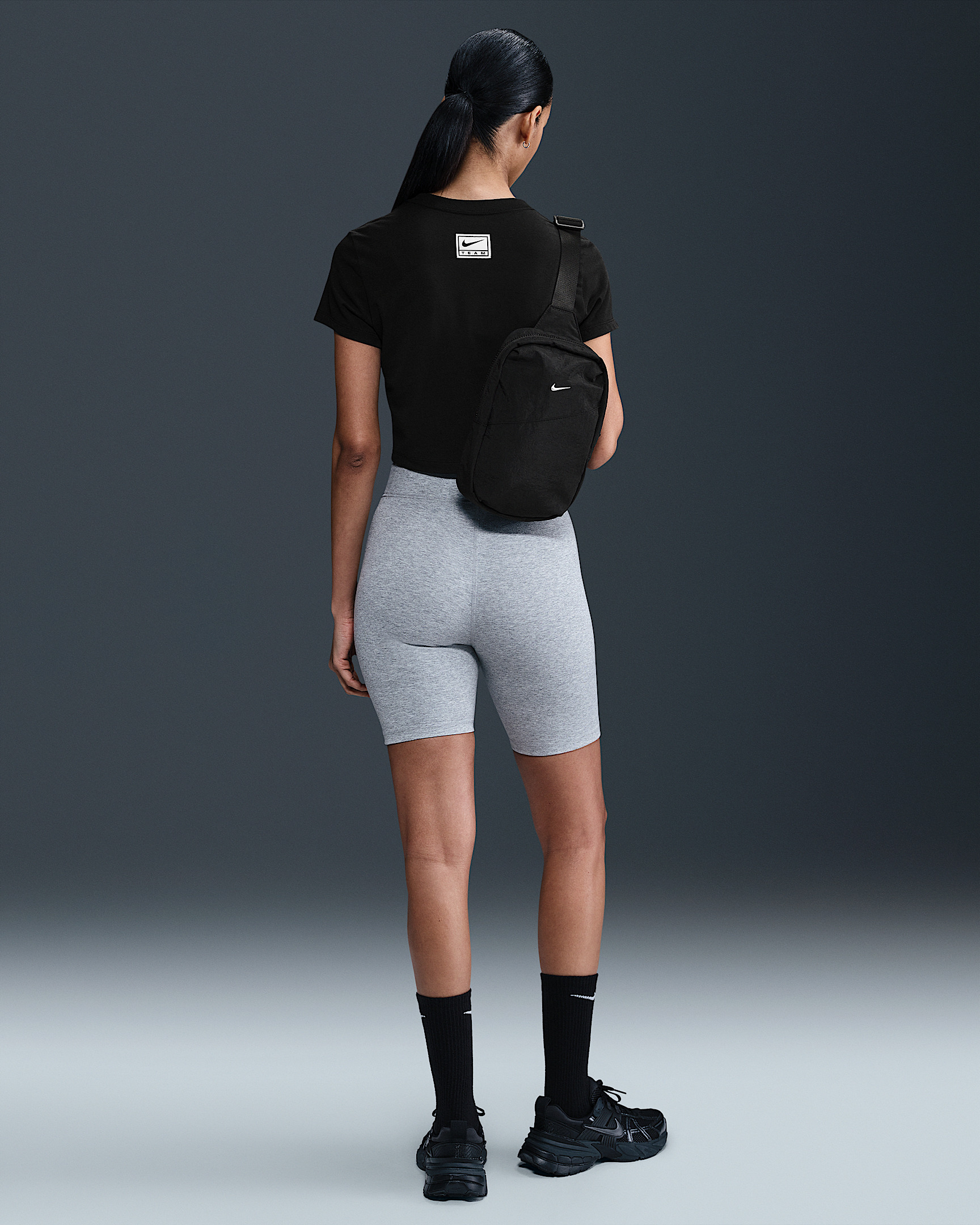 Nike Sportswear Women's Slim Cropped T-Shirt - 5