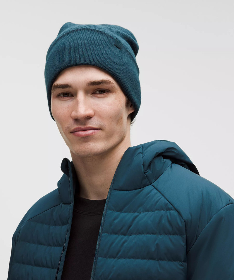 lululemon Warm Revelation Beanie outlook