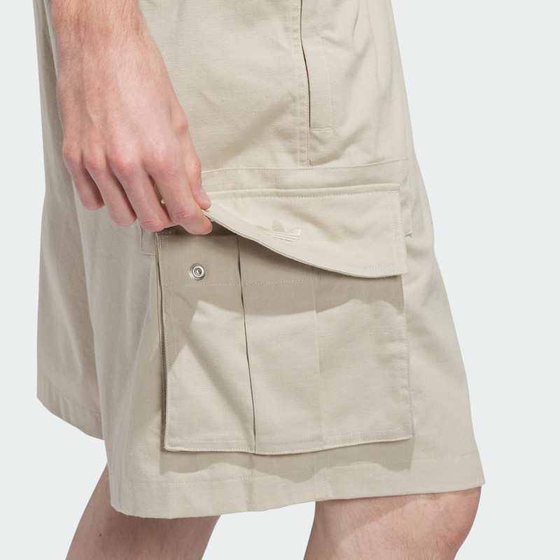 SKATEBOARDING CARGO SHORTS 9